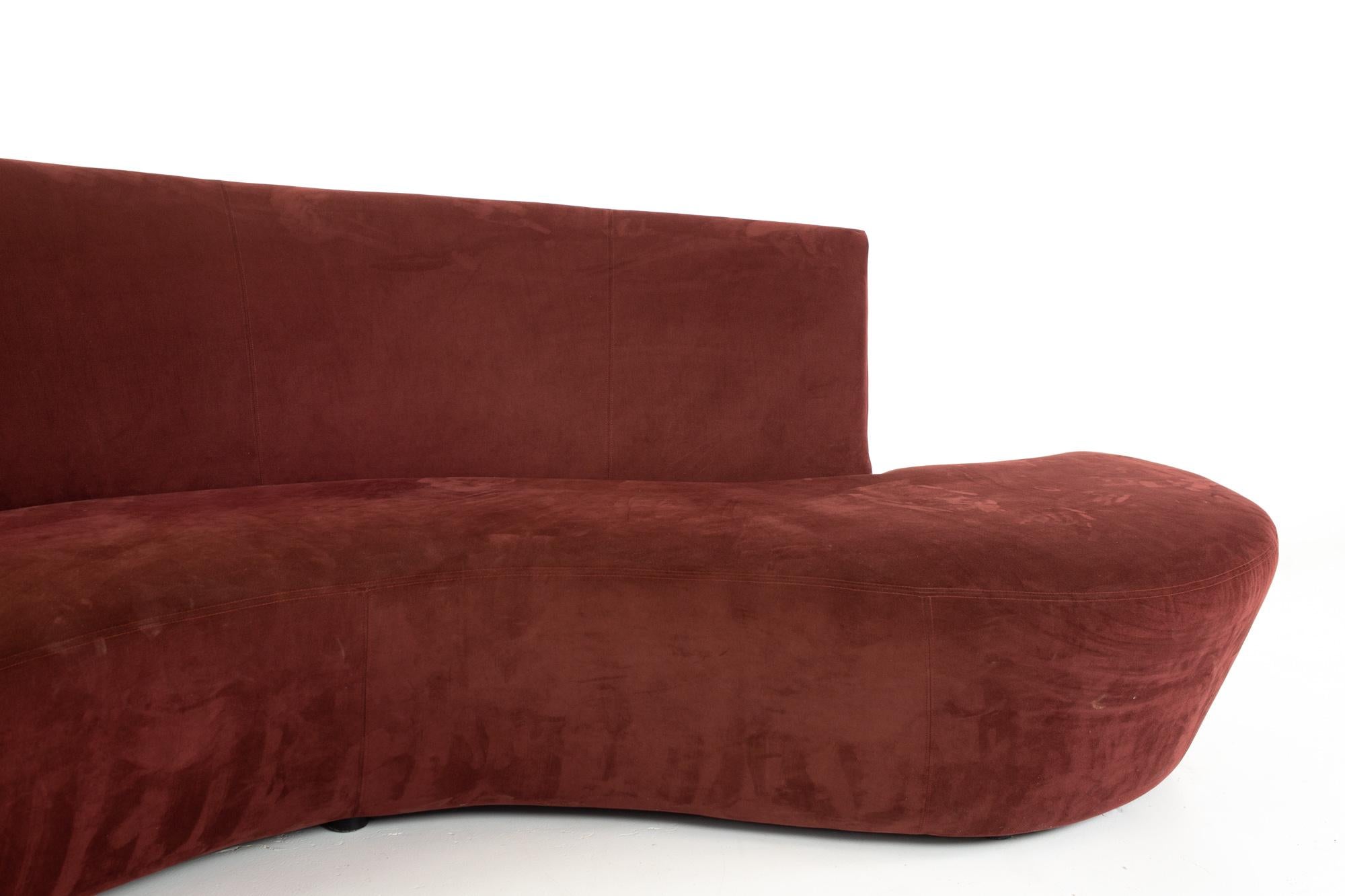 Vladimir Kagan Mid Century Maroon Bilbao Sofa In Good Condition In Countryside, IL