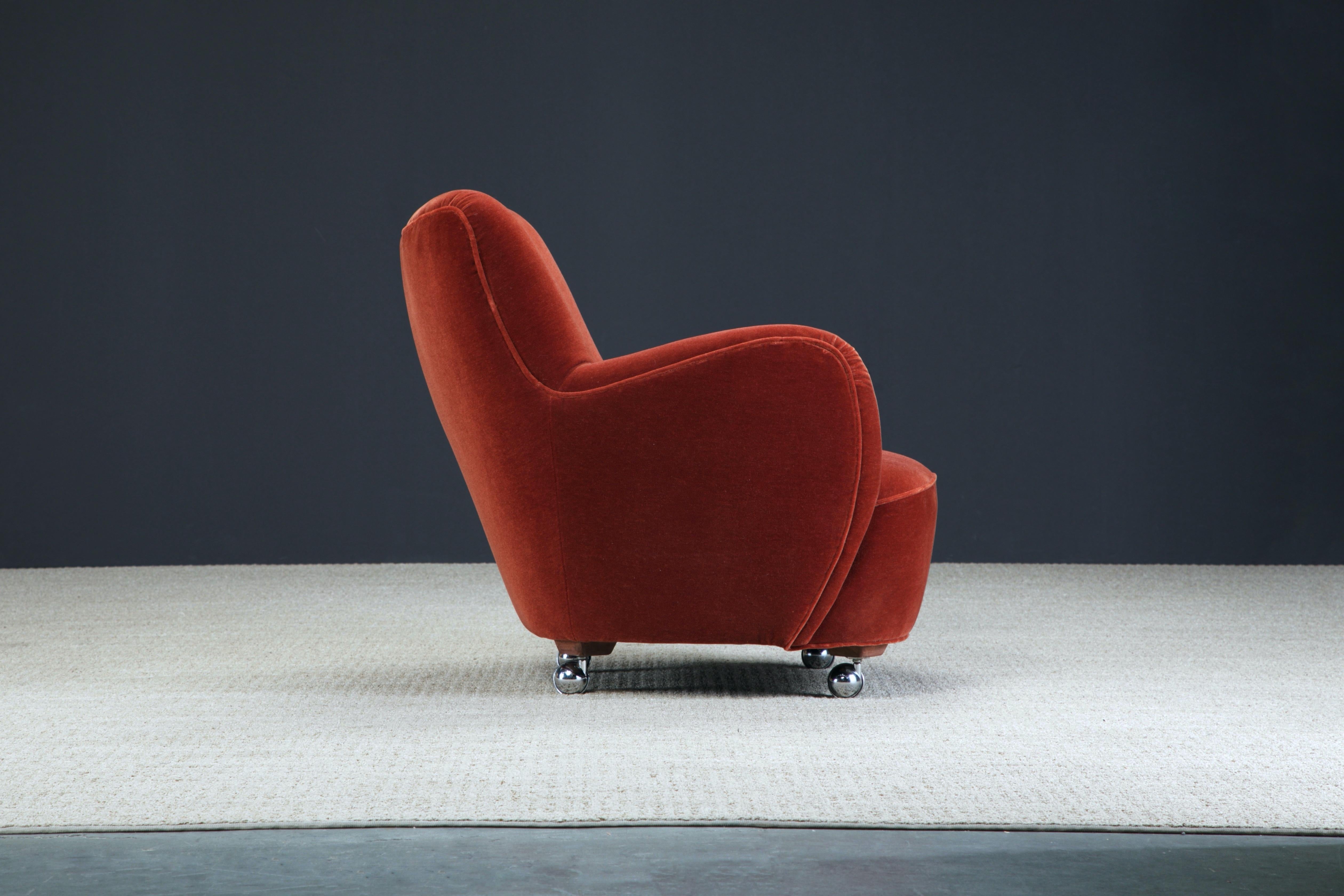 Vladimir Kagan Model #100A Barrel Lounge Chair in Velvet, c. 1973, Signed For Sale 3