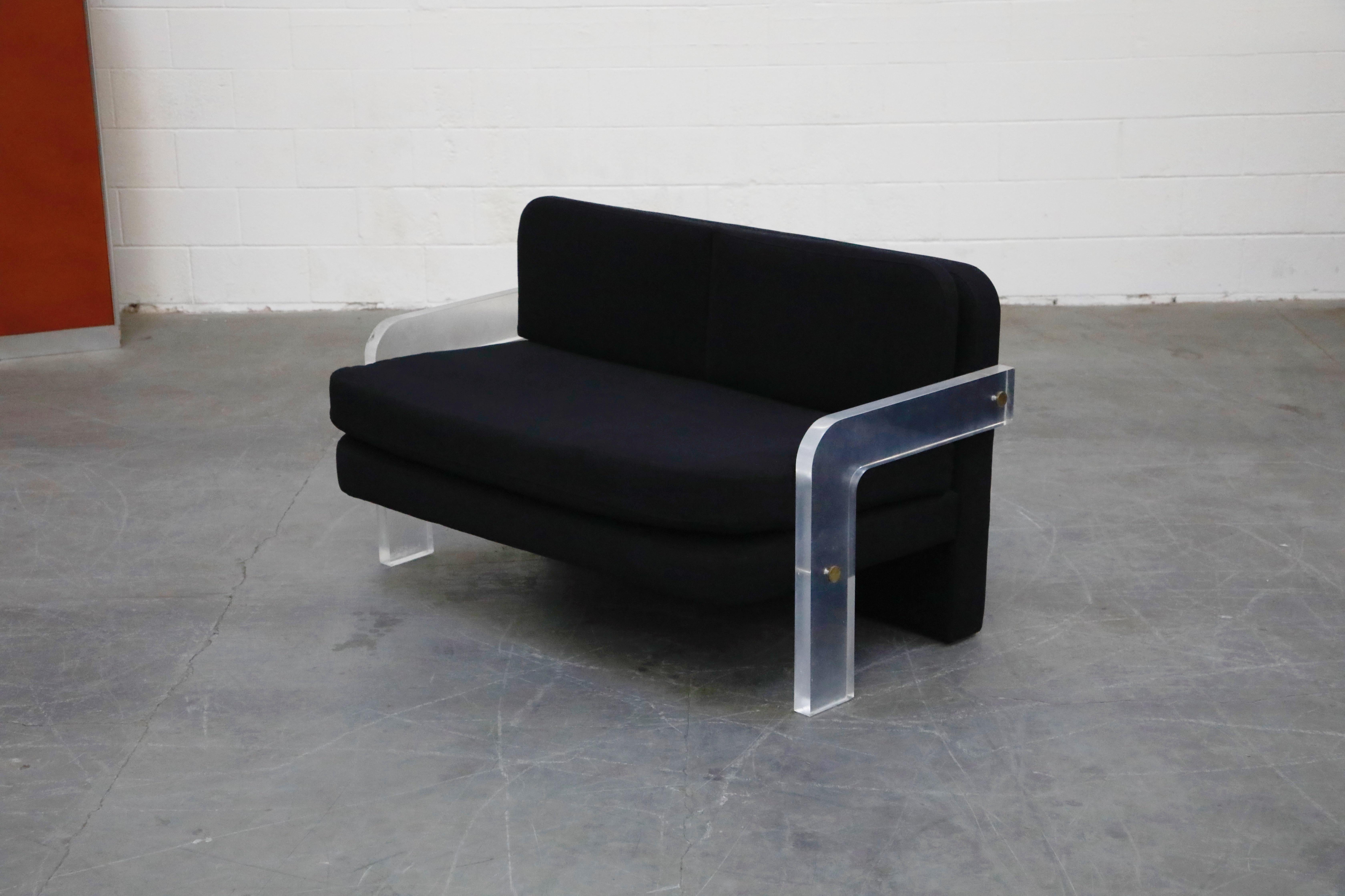 Vladimir Kagan Modern Lucite and Black Fabric Loveseat, circa 1970s In Good Condition In Los Angeles, CA