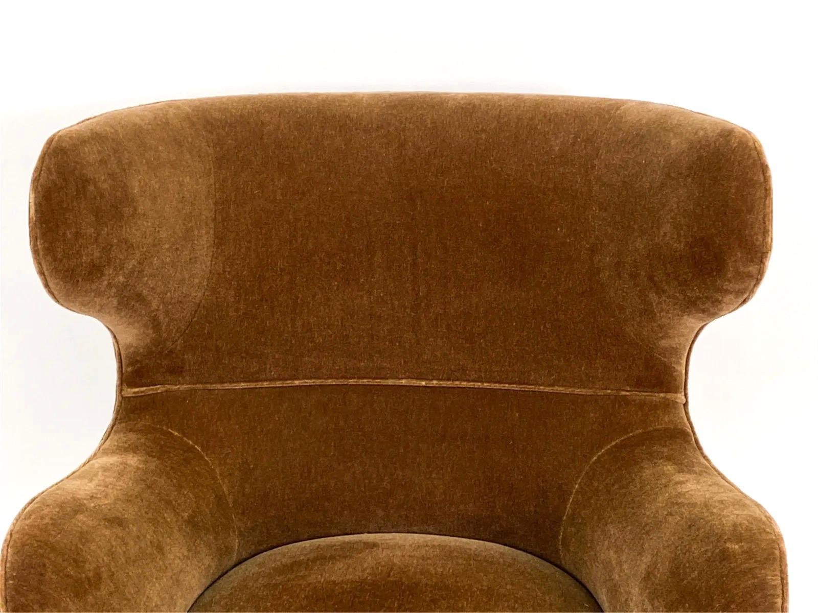 Milieu du XXe siècle Chaise à oreilles en mohair 100c-S de Vladimir Kagan, base pivotante en nickel poli, Holly Hunt en vente