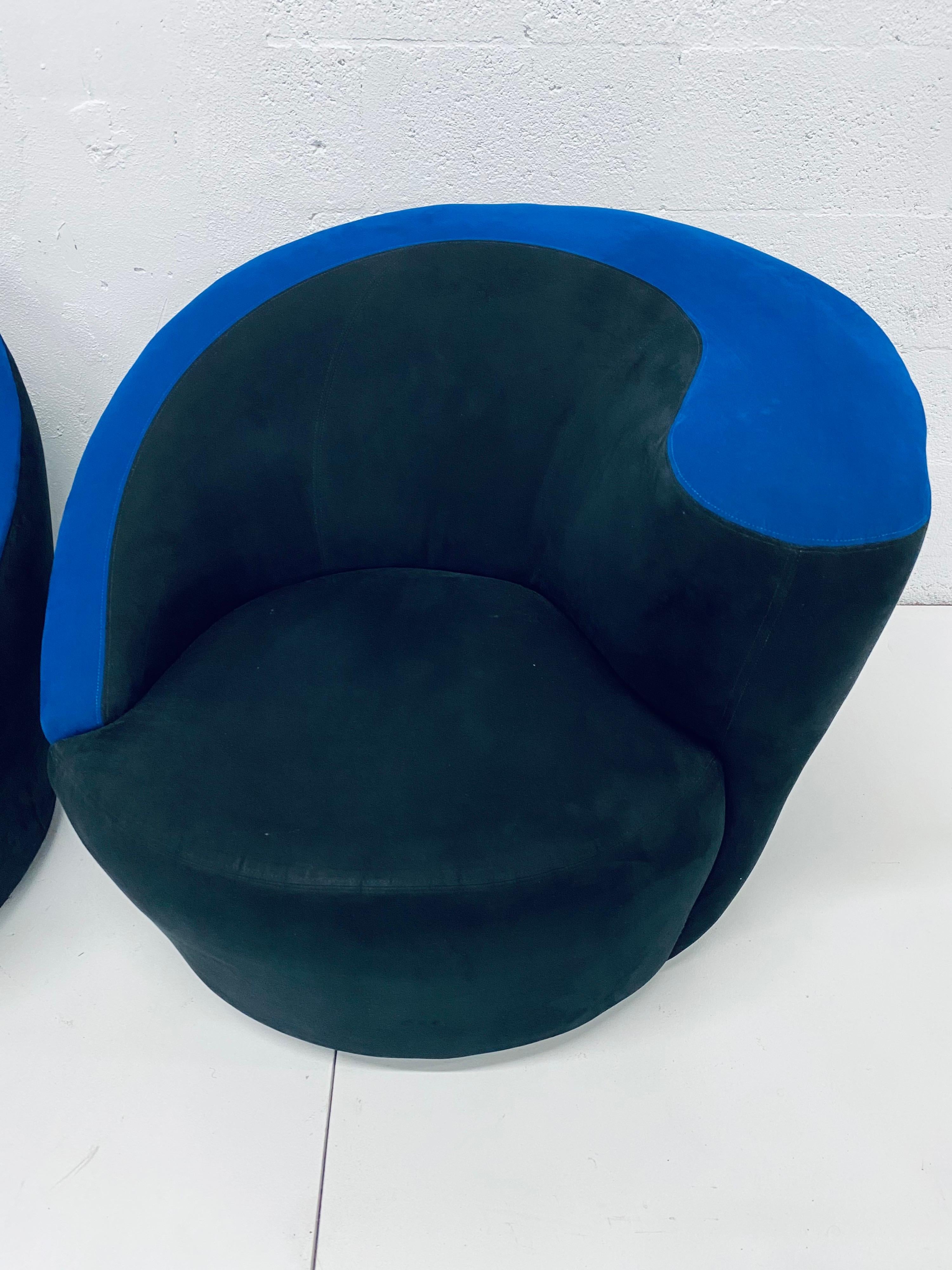 Vladimir Kagan “Nautilus” Black and Blue Ultra Suede Swivel Club Chairs, a Pair 6