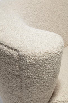 Vladimir Kagan Nautilus Sofa in Ivory White Bouclé by Directional, c. 1990