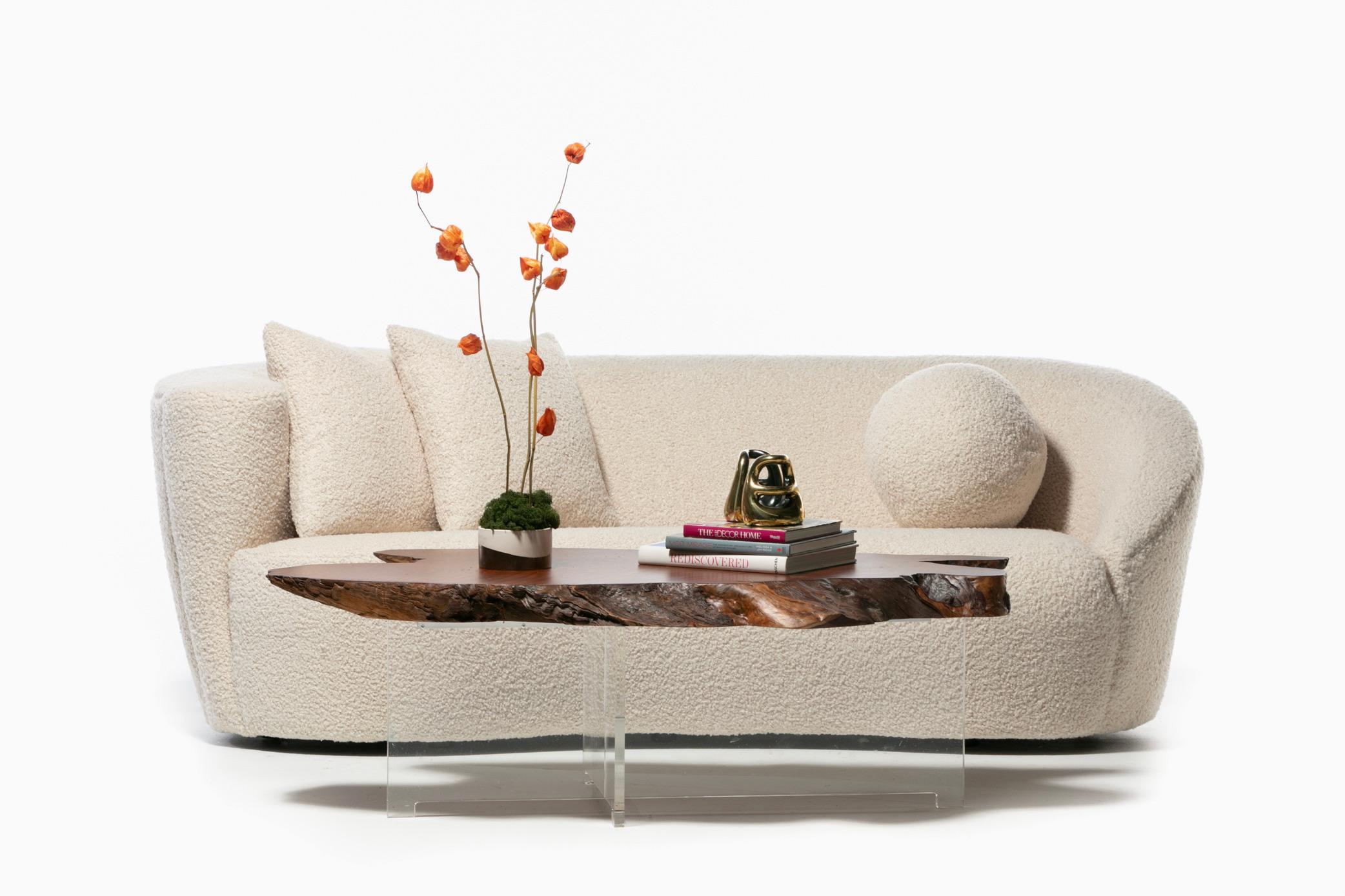 Post-Modern Vladimir Kagan Nautilus Sofa in Ivory White Bouclé by Directional, c. 1990 For Sale