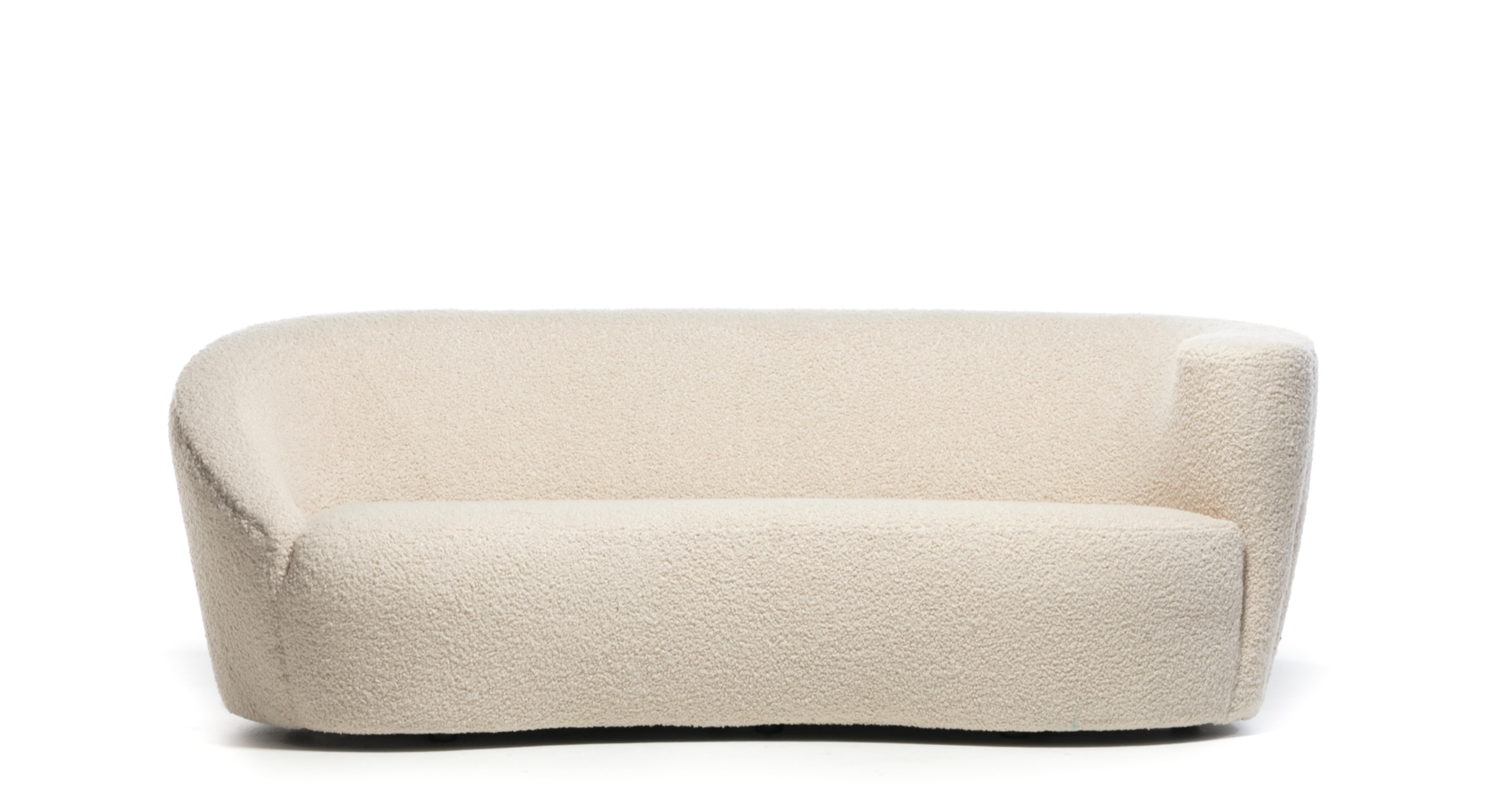 Upholstery Vladimir Kagan Nautilus Sofa in Ivory White Bouclé by Directional, c. 1990
