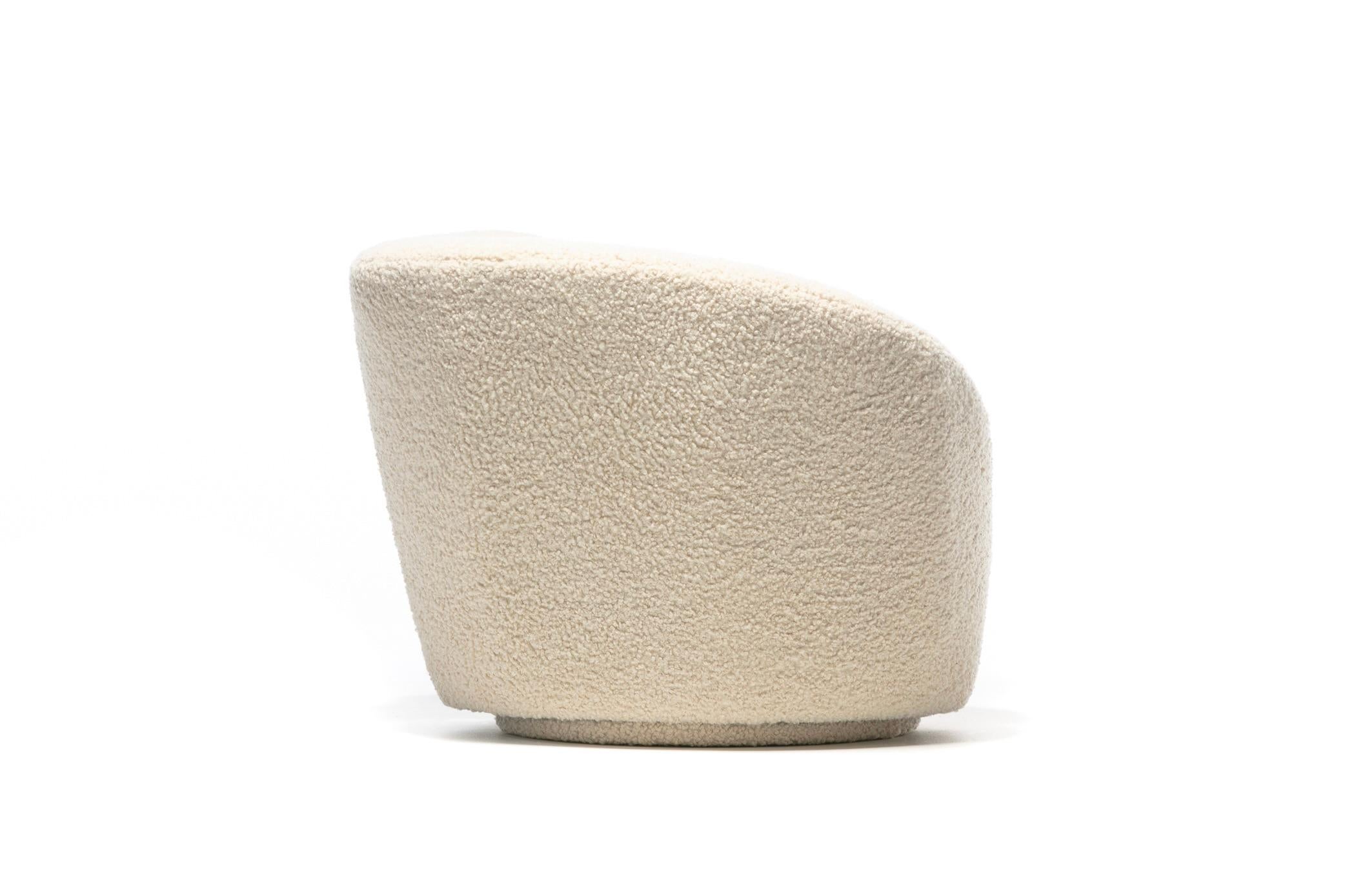 20th Century Vladimir Kagan Nautilus Swivel Chair with En Suite Ottoman in Ivory Bouclé For Sale