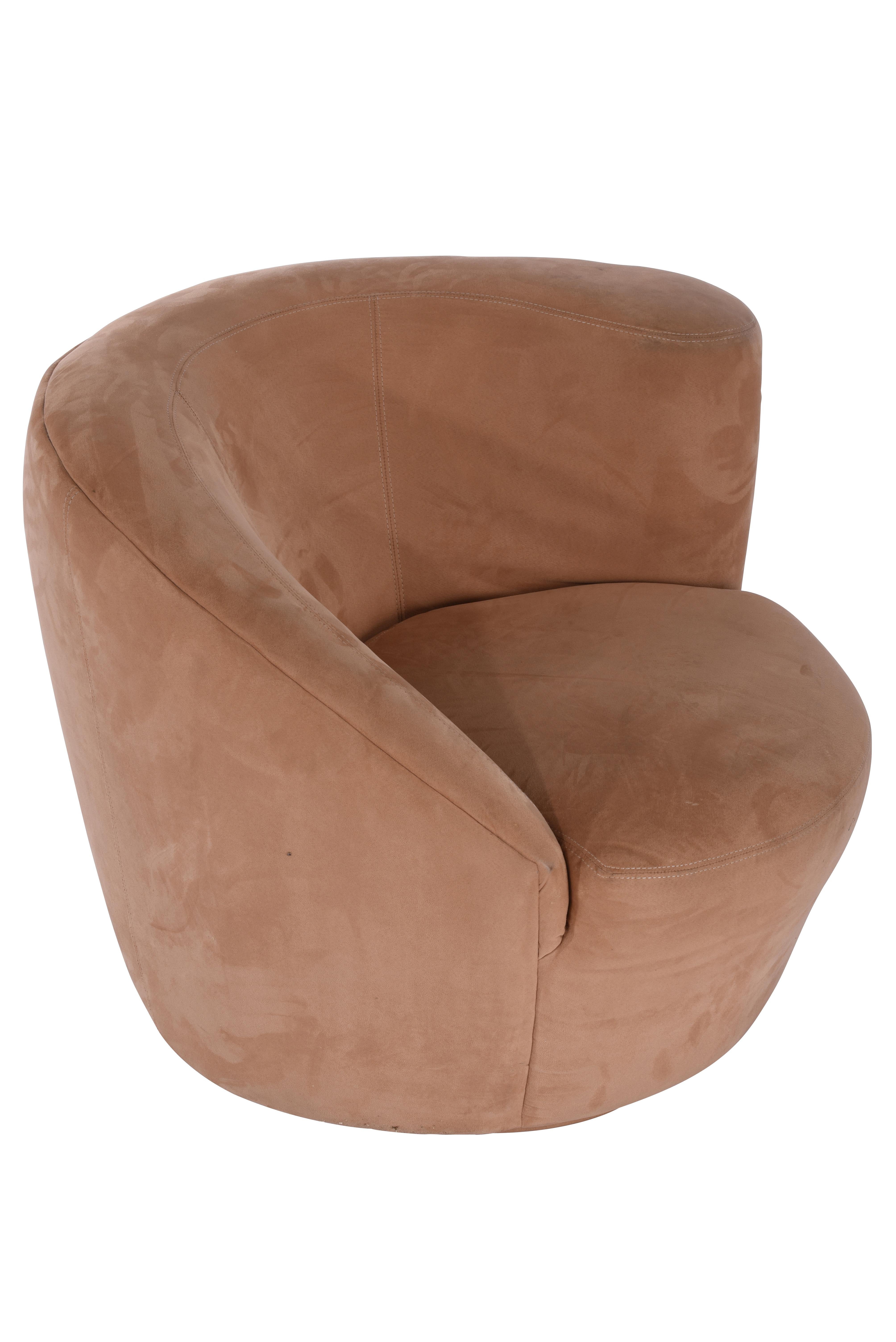 Vladimir Kagan Nautilus Swivel Chairs In Good Condition In Chicago, IL