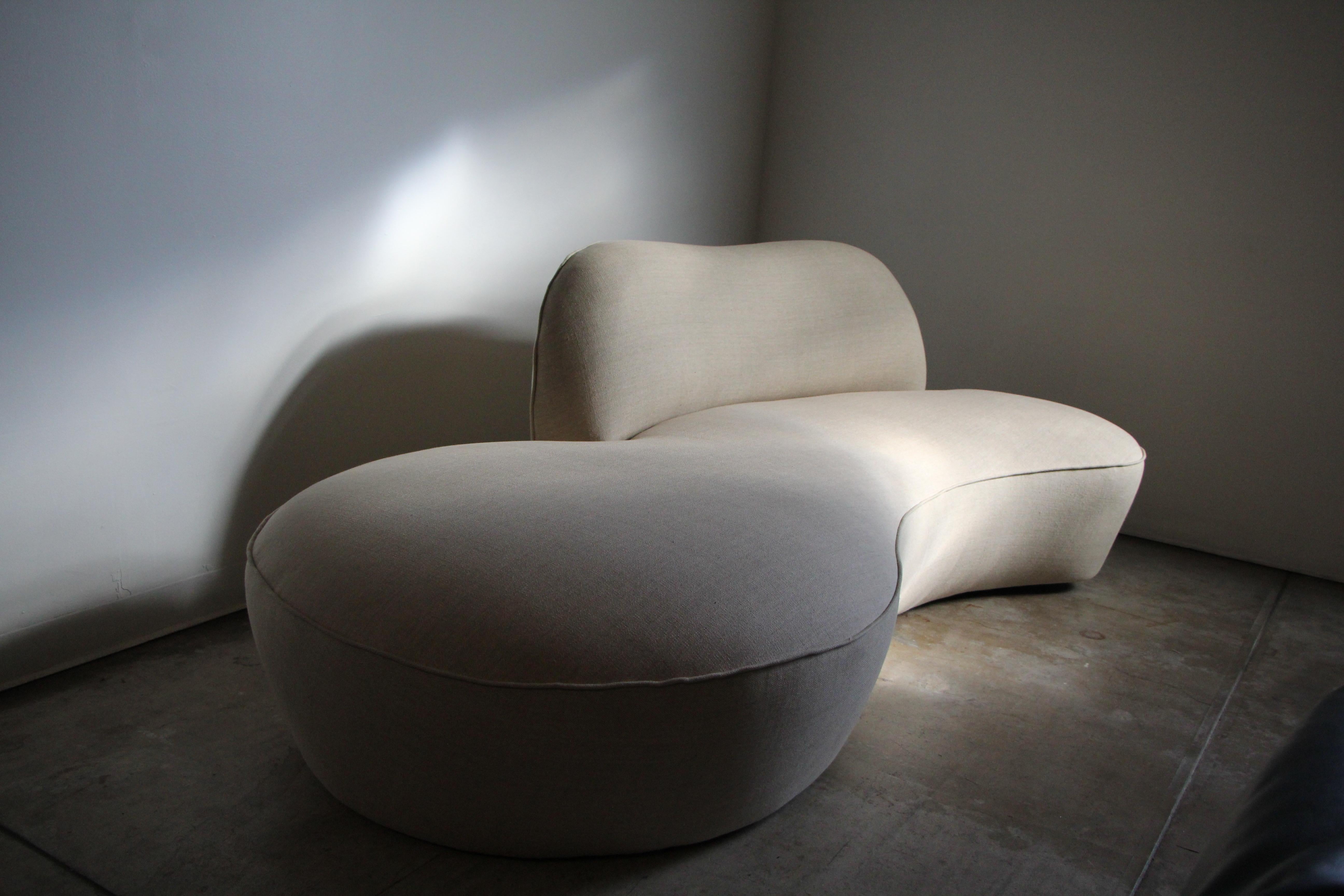 Form Floating Vladimir Kagan Organic Serpentine Sofa, Restored, 2000s For Sale at 1stDibs