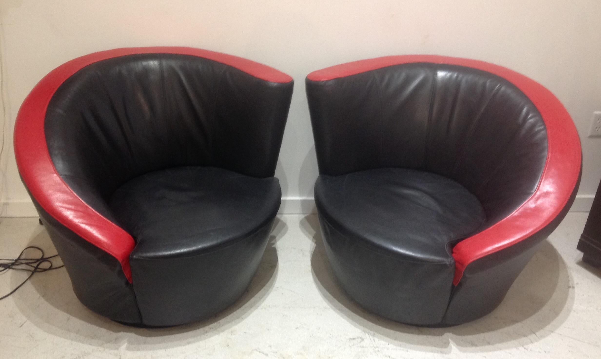 American Vladimir Kagan Pair of Black and Red Leather Swivel Lounge Chairs For Sale
