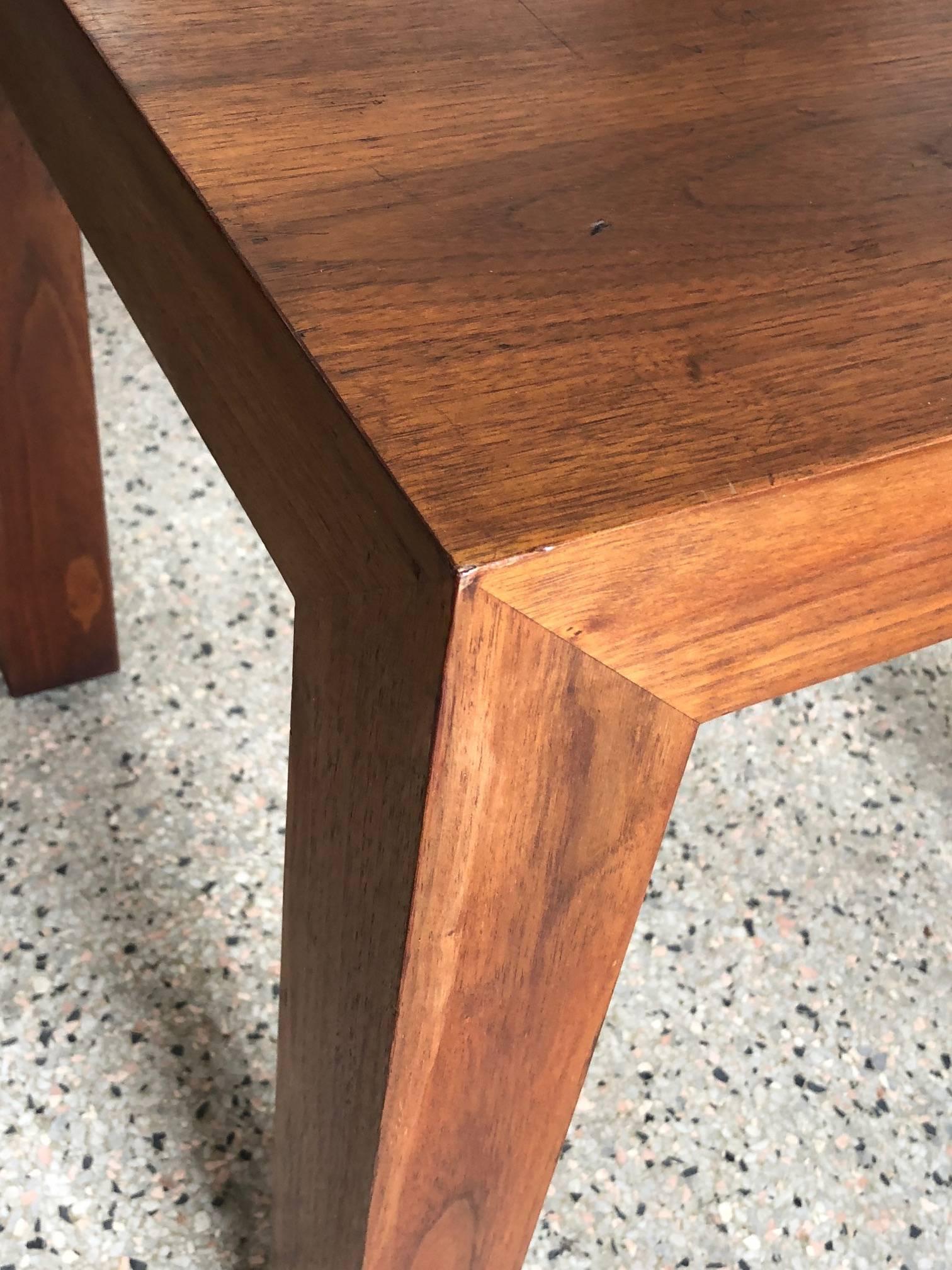 Vladimir Kagan Parsons Table in Walnut In Good Condition For Sale In St.Petersburg, FL