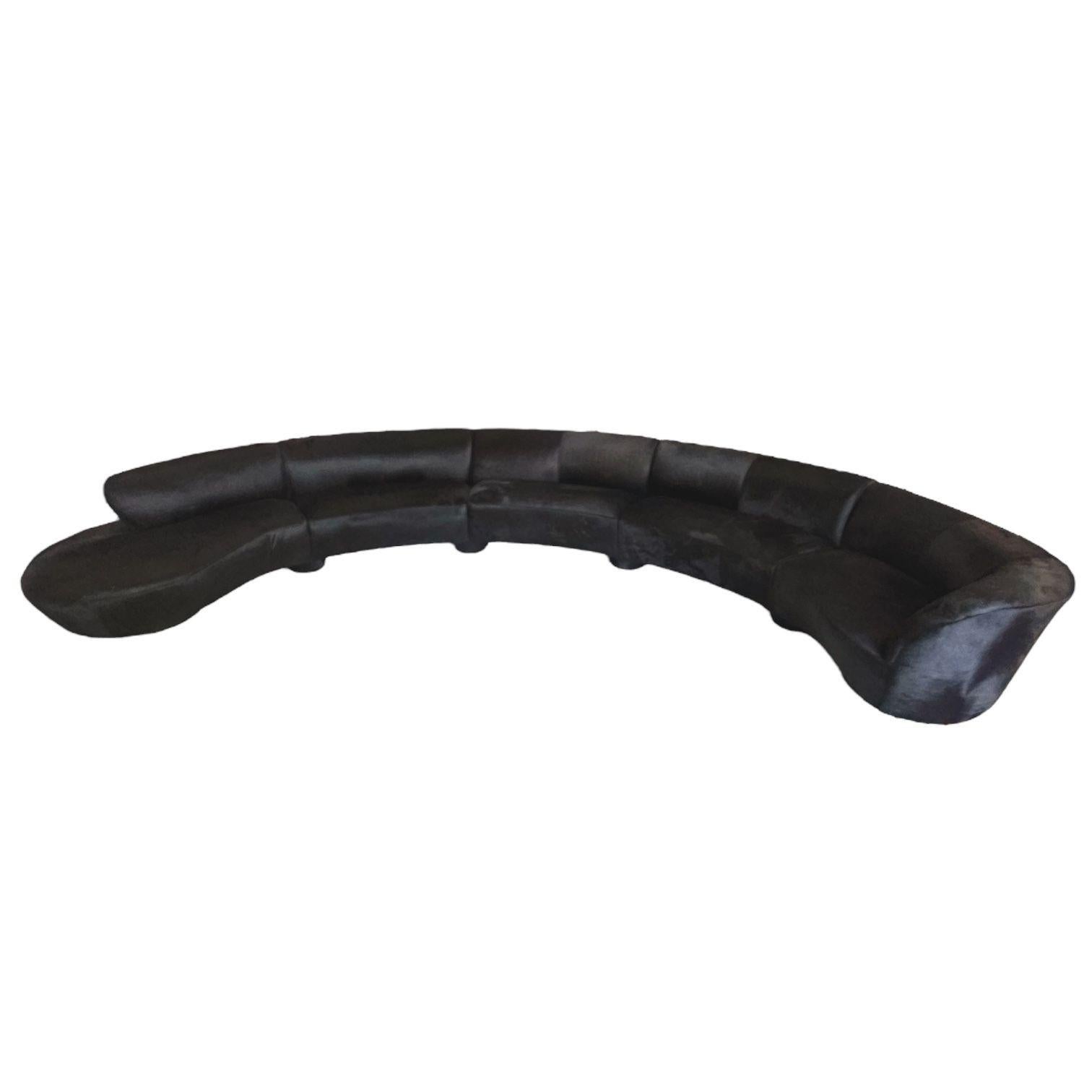 Vladimir Kagan Ponyfell Serpentine Sektional, 1990 (Postmoderne) im Angebot