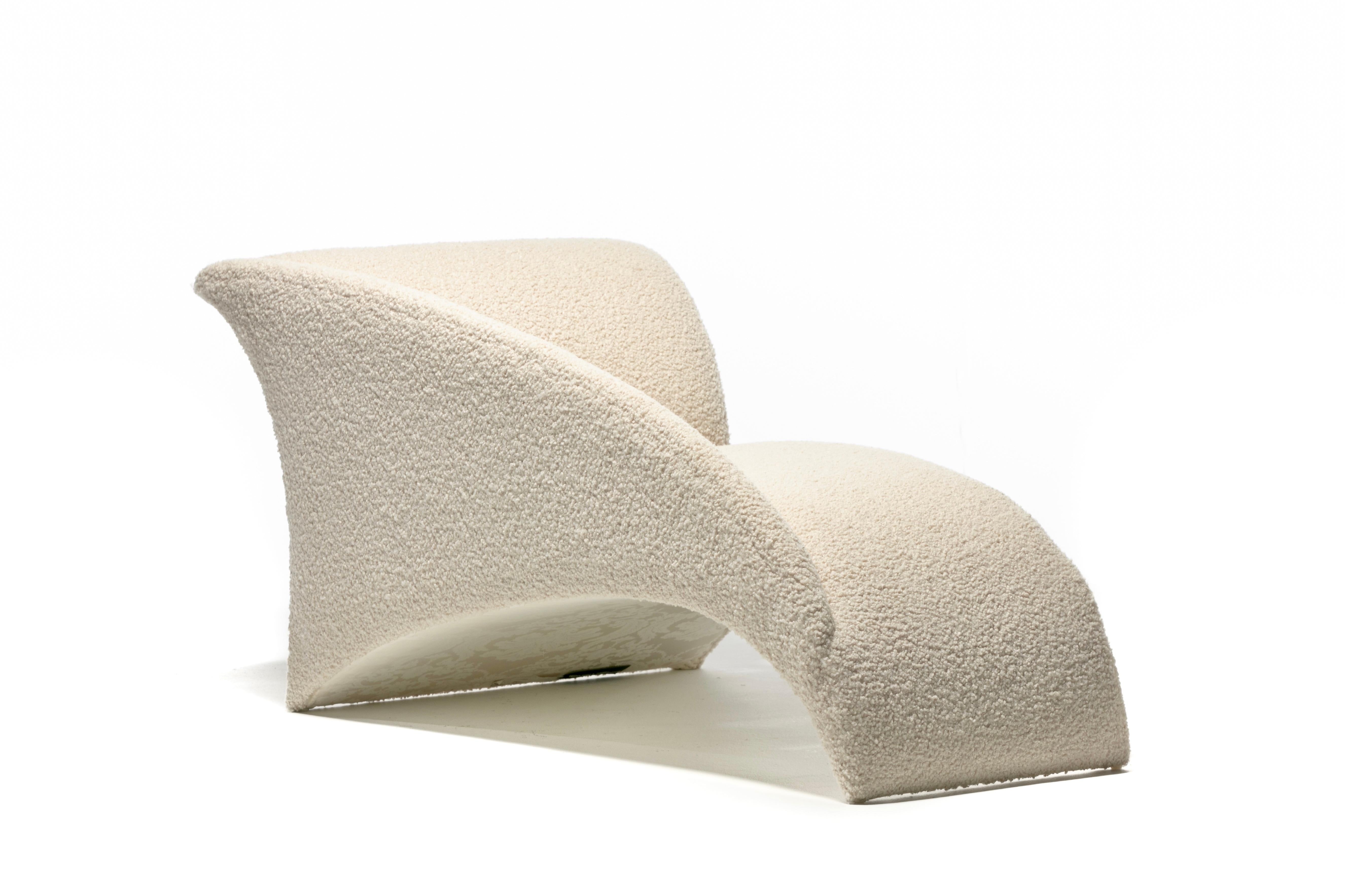 Vladimir Kagan Post Modern Marilyn Chaise Lounge in Ivory White Bouclé c. 1986 For Sale 1