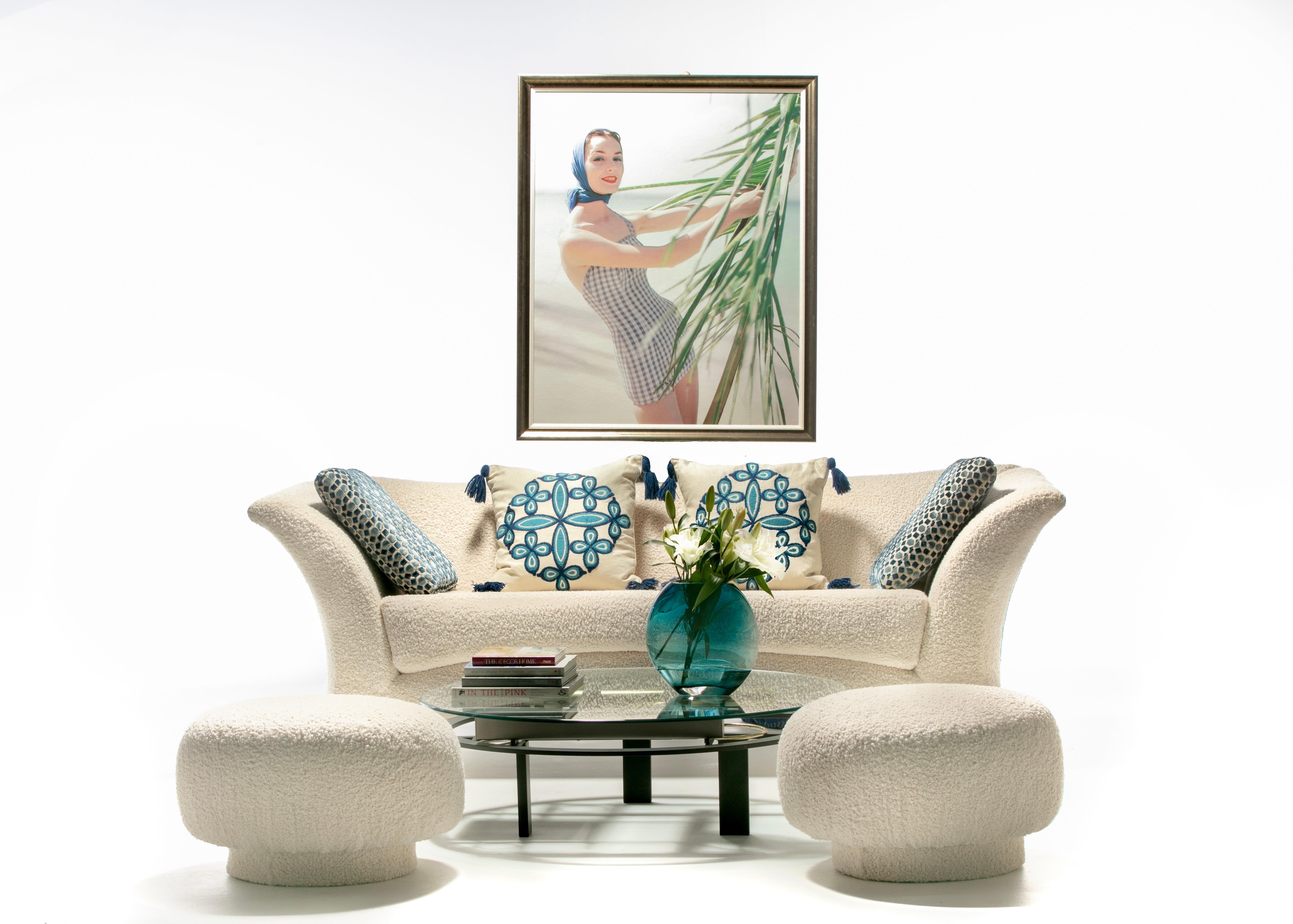 Vladimir Kagan Post Modern Marilyn Sofa in Ivory White Bouclé For Sale 3