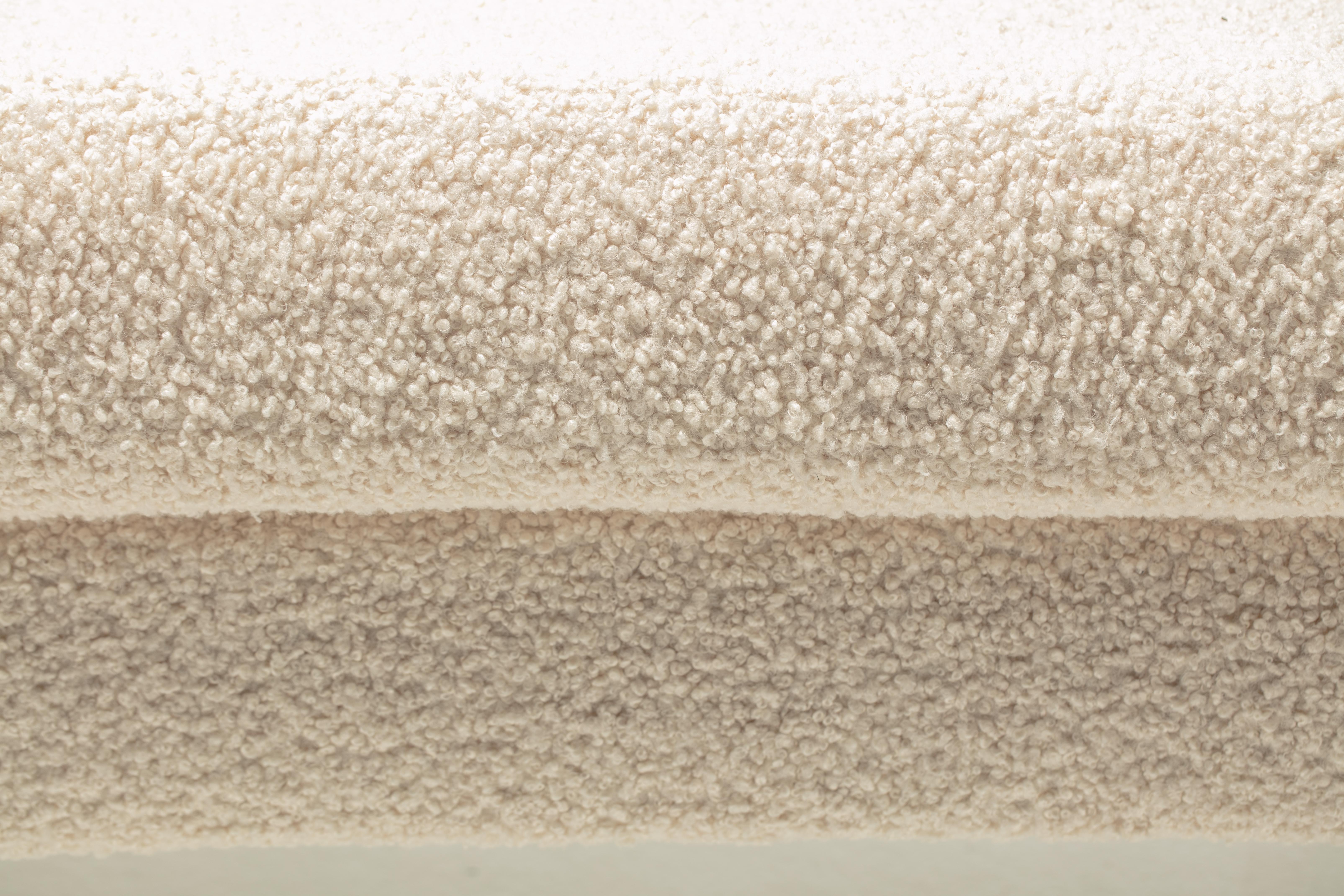 Vladimir Kagan Post Modern Marilyn Sofa aus elfenbeinweißem Bouclé im Angebot 10