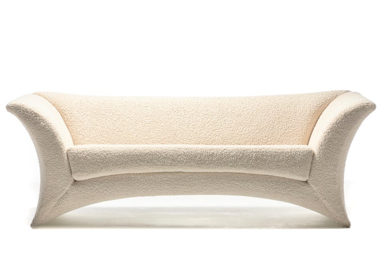 American Vladimir Kagan Post Modern Marilyn Sofa in Ivory White Bouclé For Sale