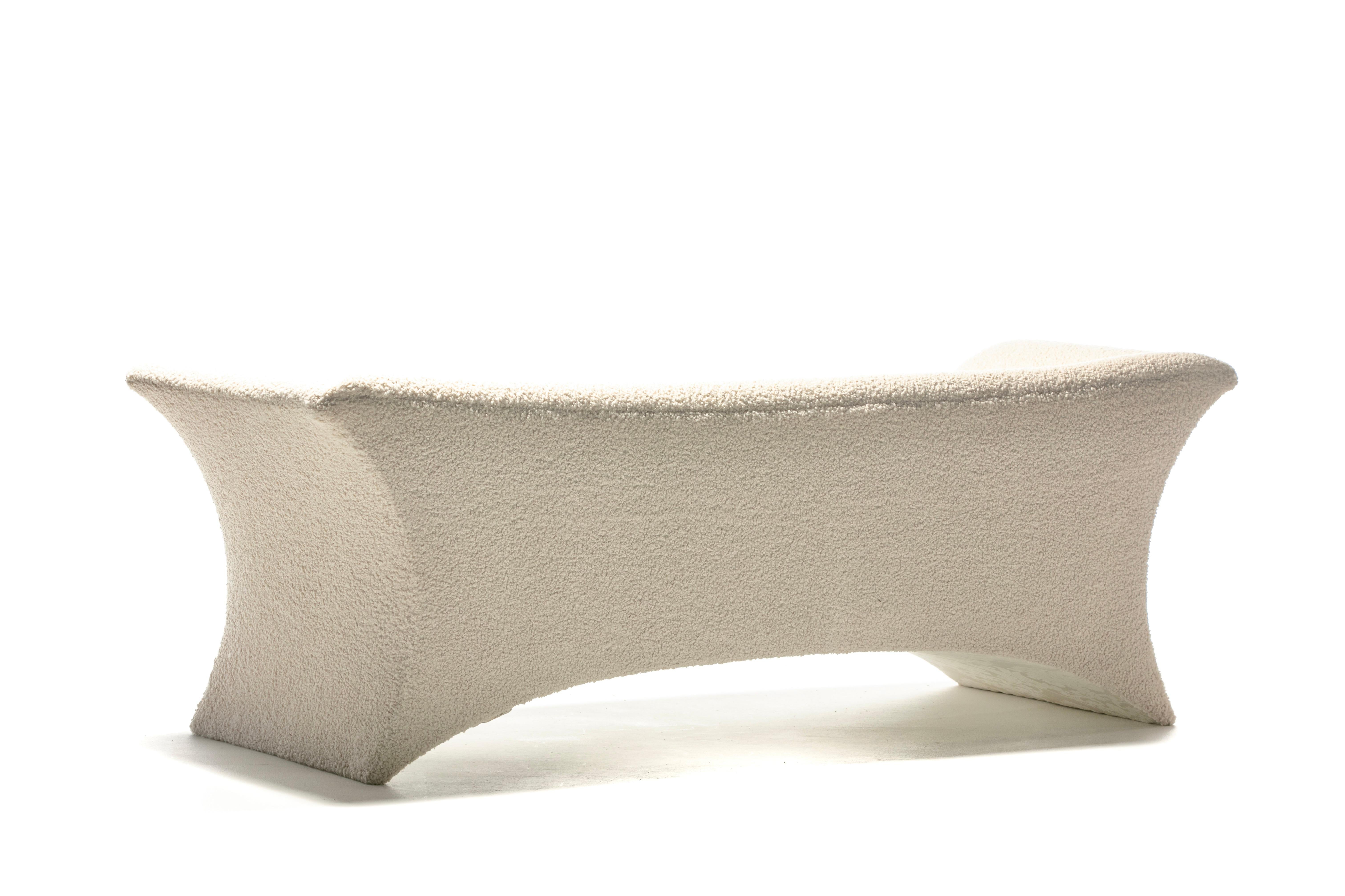 Vladimir Kagan Post Modern Marilyn Sofa in Ivory White Bouclé For Sale 1