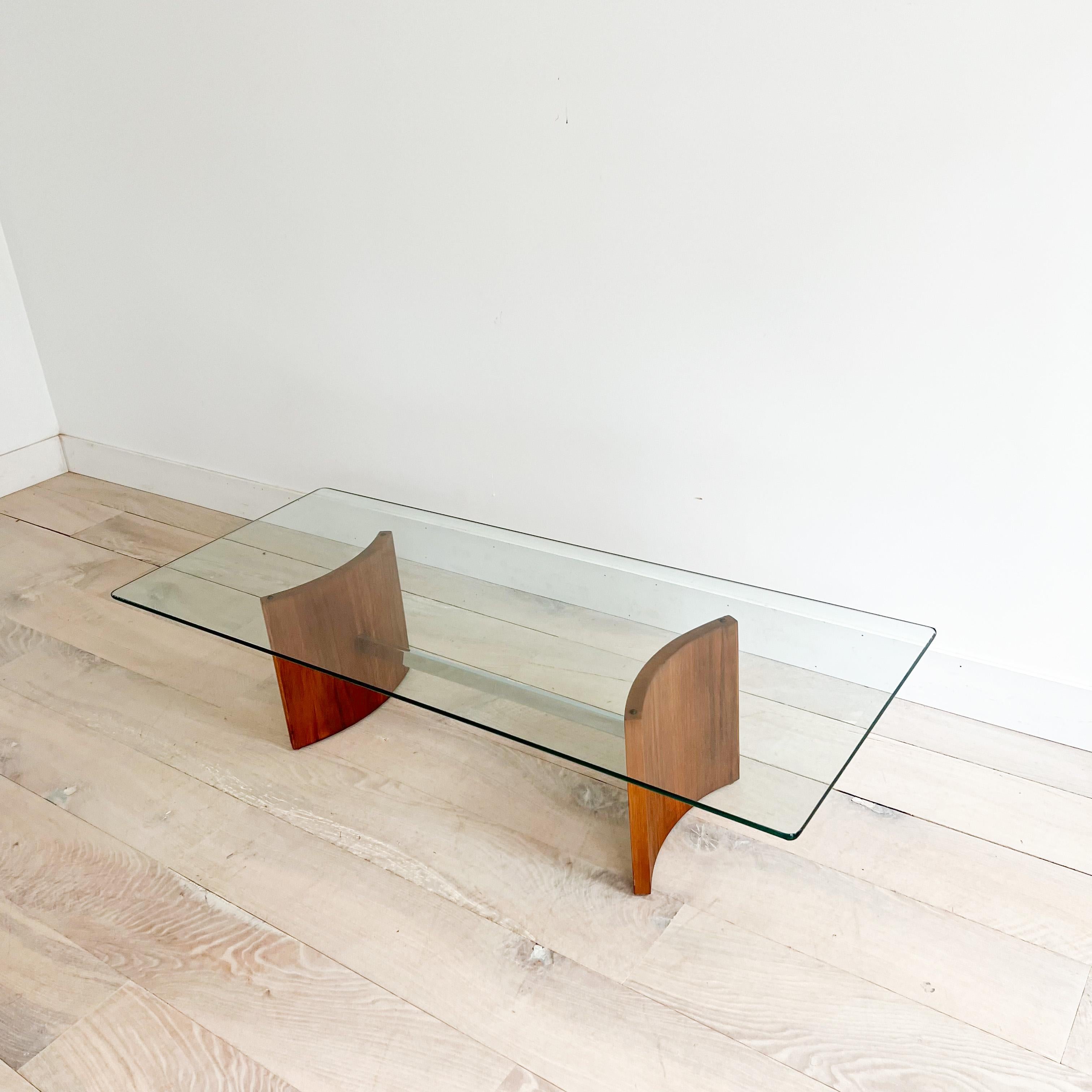 Vladimir Kagan Propeller Glass Top Coffee Table In Good Condition For Sale In Asheville, NC