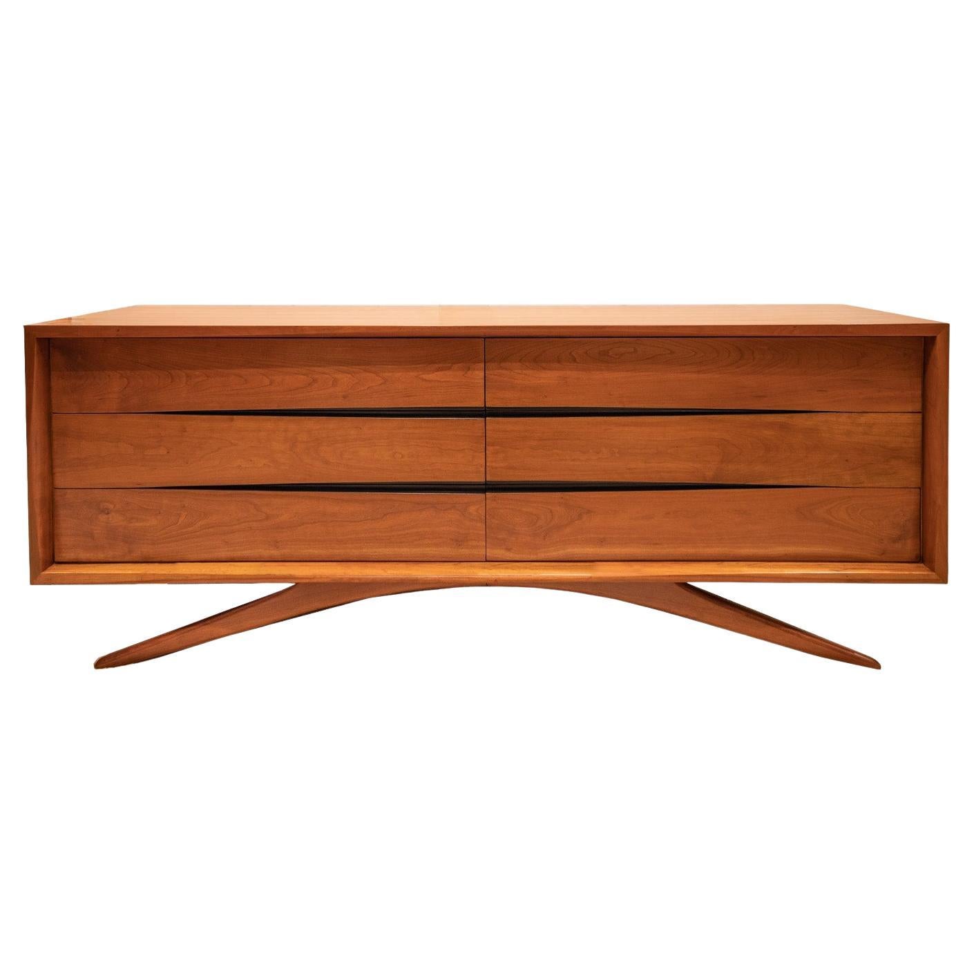 Vladimir Kagan Rare and Iconic Large Chest of Drawers in Walnut, 1950s