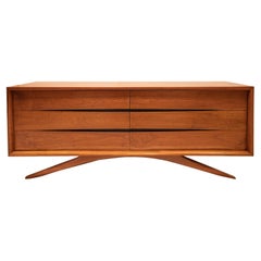 Vladimir Kagan Rare and Iconic Large Chest of Drawers in Walnut, 1950s