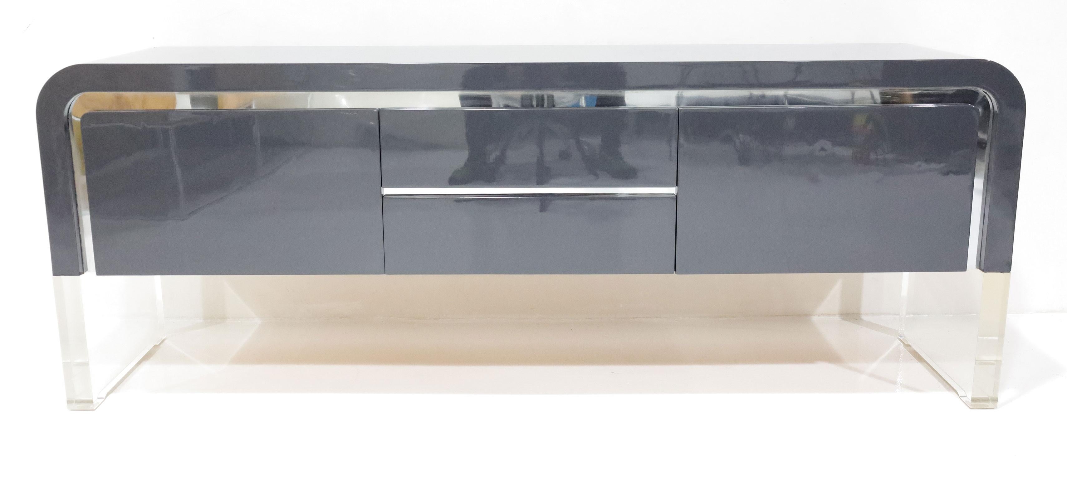 Mid-Century moderno Credenza a nastro Vladimir Kagan in vendita