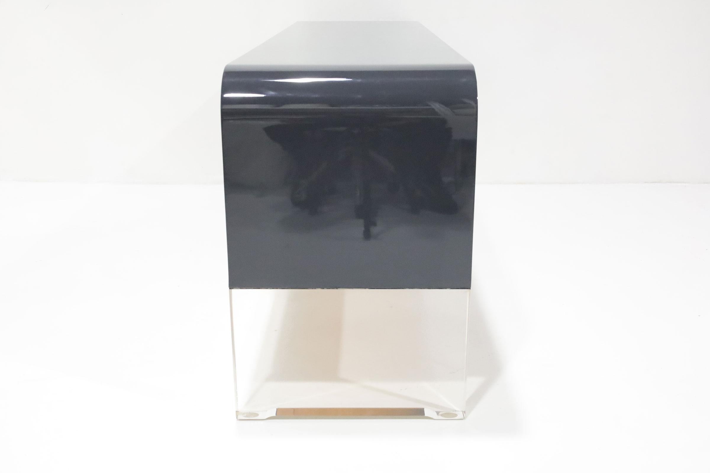 XX secolo Credenza a nastro Vladimir Kagan in vendita