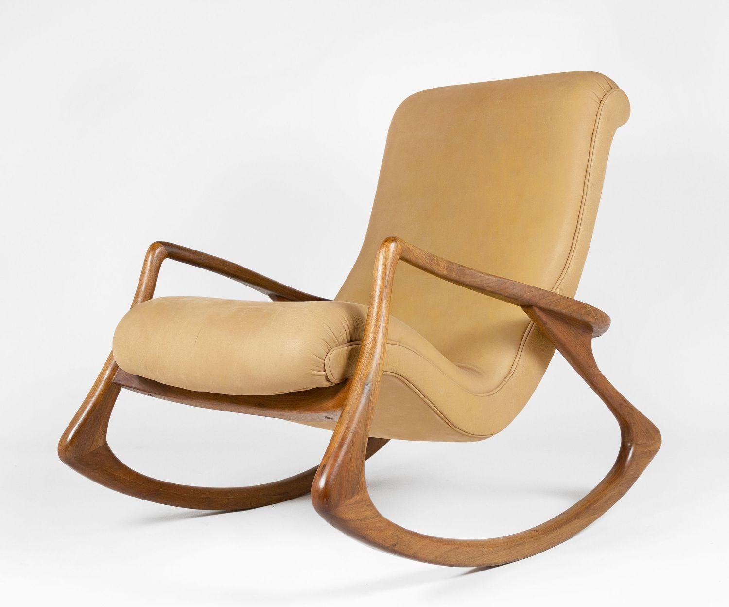 Vladimir Kagan Rocking Chair in Walnut and Leather Kagan-Dreyfuss 1953 In Good Condition In Dallas, TX