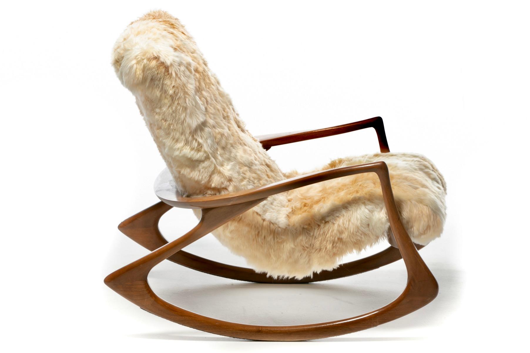 Vladimir Kagan Rocking Chair Upholstered in Champagne Ivory Peruvian Alpaca For Sale 1