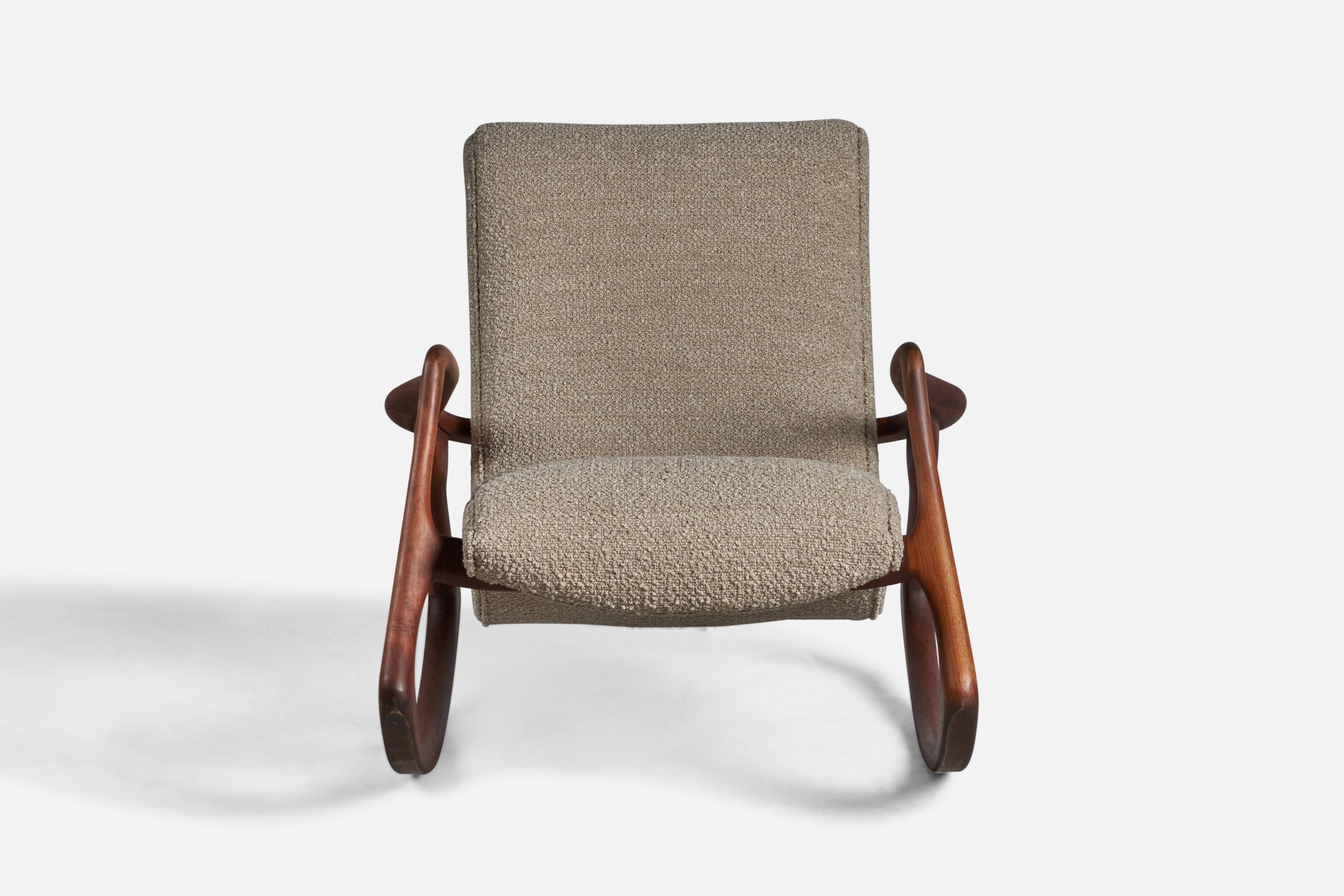 A walnut and bouclé rocking lounge chair designed by Vladimir Kagan and produced by Vladimir Kagan Design Group, USA, early 2000s.

13” seat height