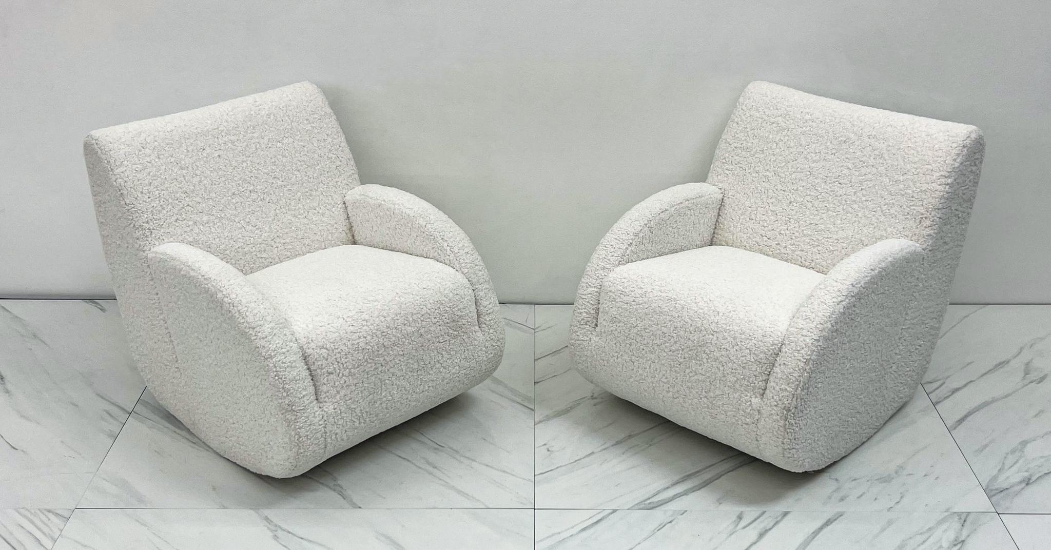Vladimir Kagan Rockstar Rocking Lounge Chairs in Ivory Bouclé, Pair, Signed In Good Condition In Culver City, CA
