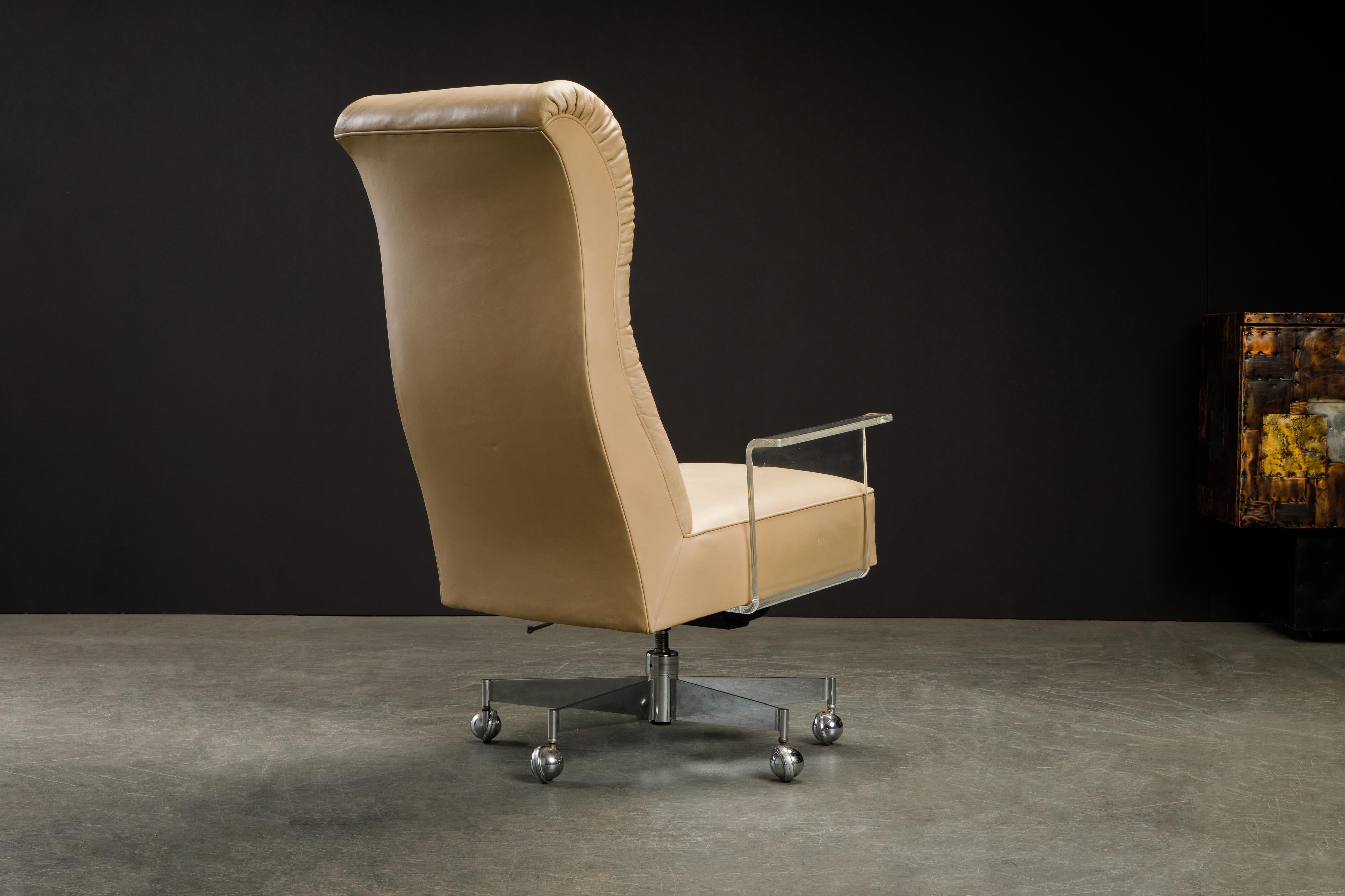 Vladimir Kagan Sculpted Lucite Leather & Chrome Executive Desk Chair, circa 1970 In Good Condition In Los Angeles, CA