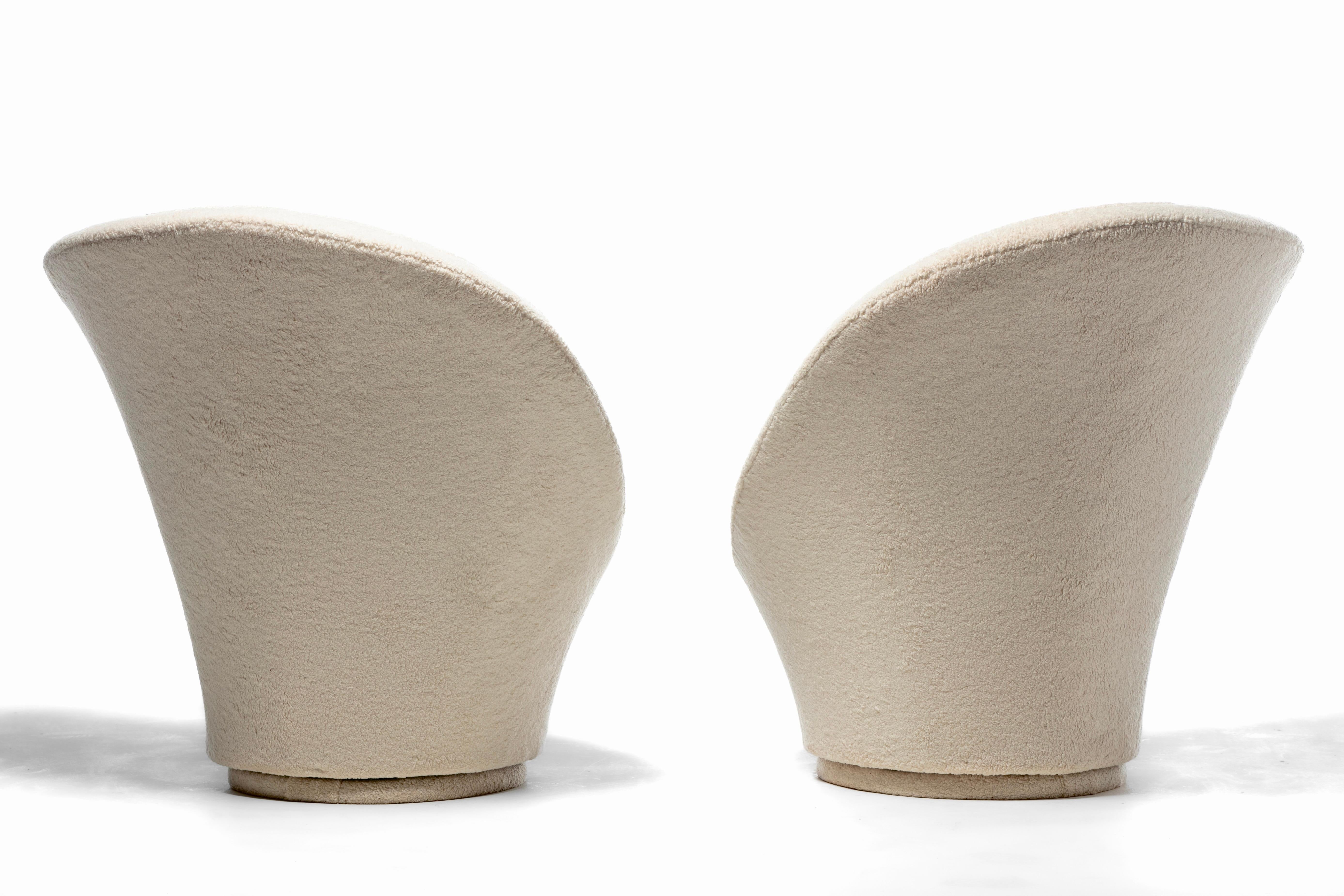 Vladimir Kagan Sculptural High Back Swivel Chairs in Textured Ivory Fabric For Sale 3