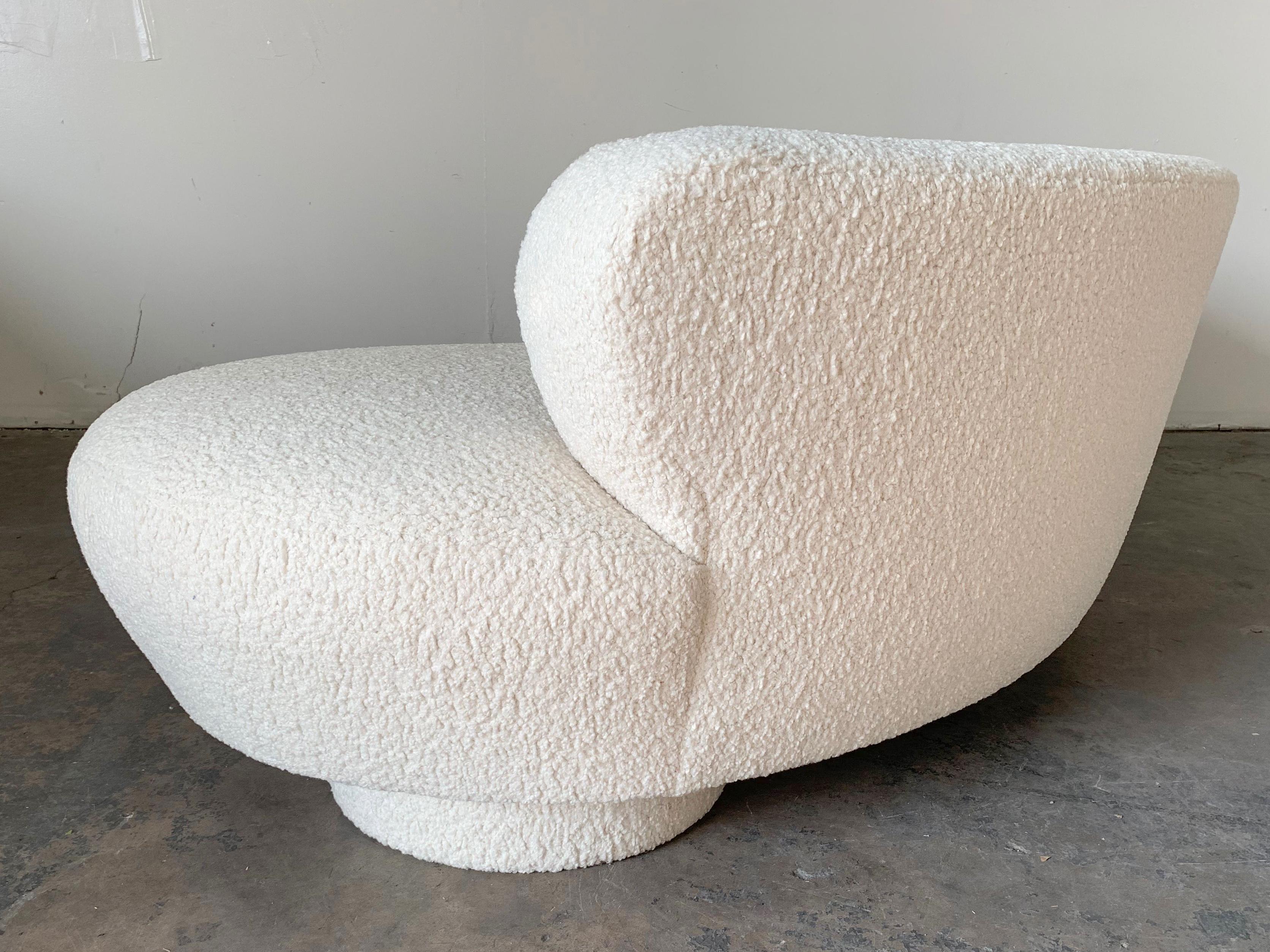 Post-Modern Vladimir Kagan Serpentine Cloud Sofa Upholstered in Heavy Boucle