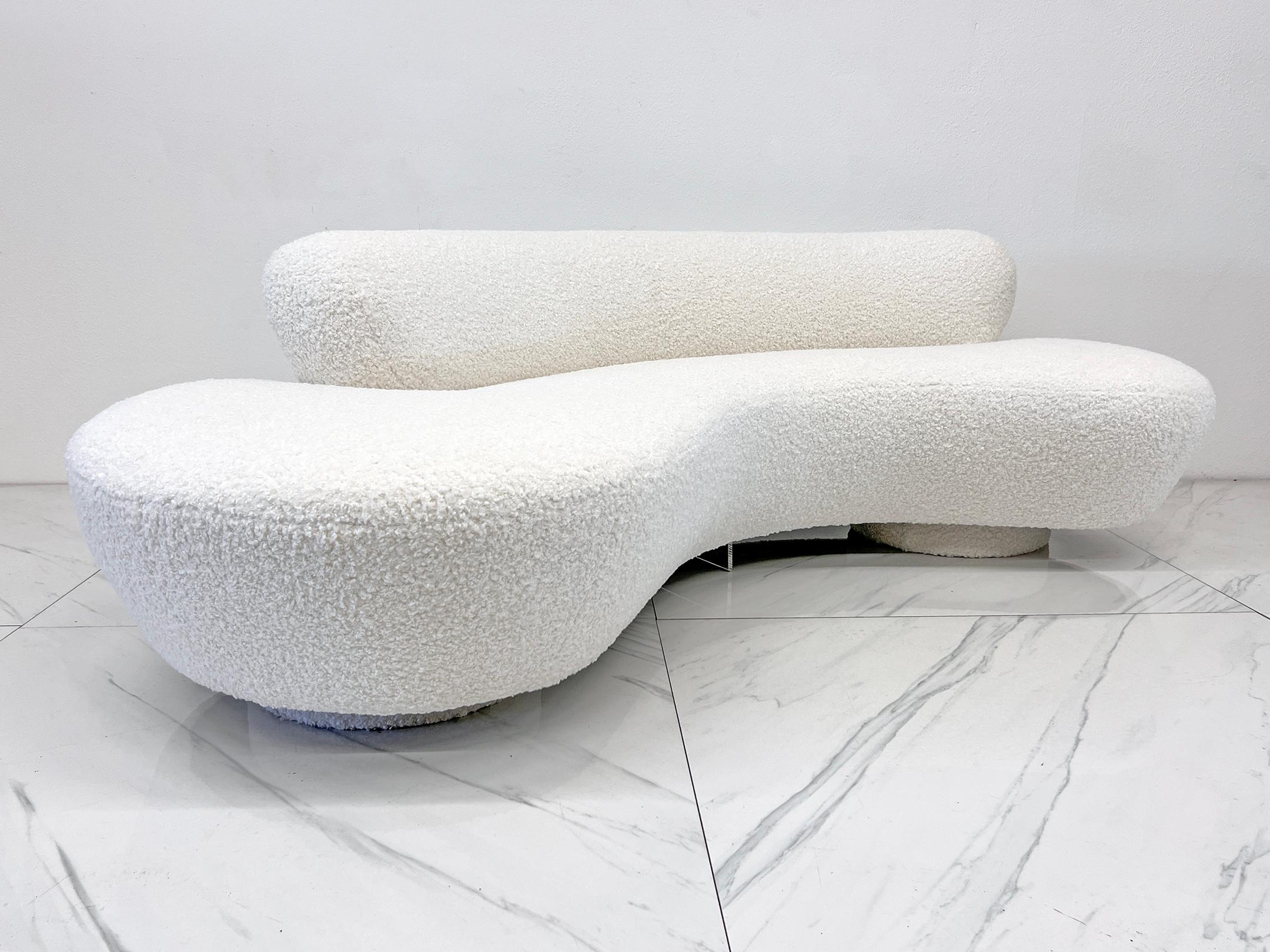 American Vladimir Kagan Serpentine Cloud Sofa for Directional in Heavy Boucle For Sale