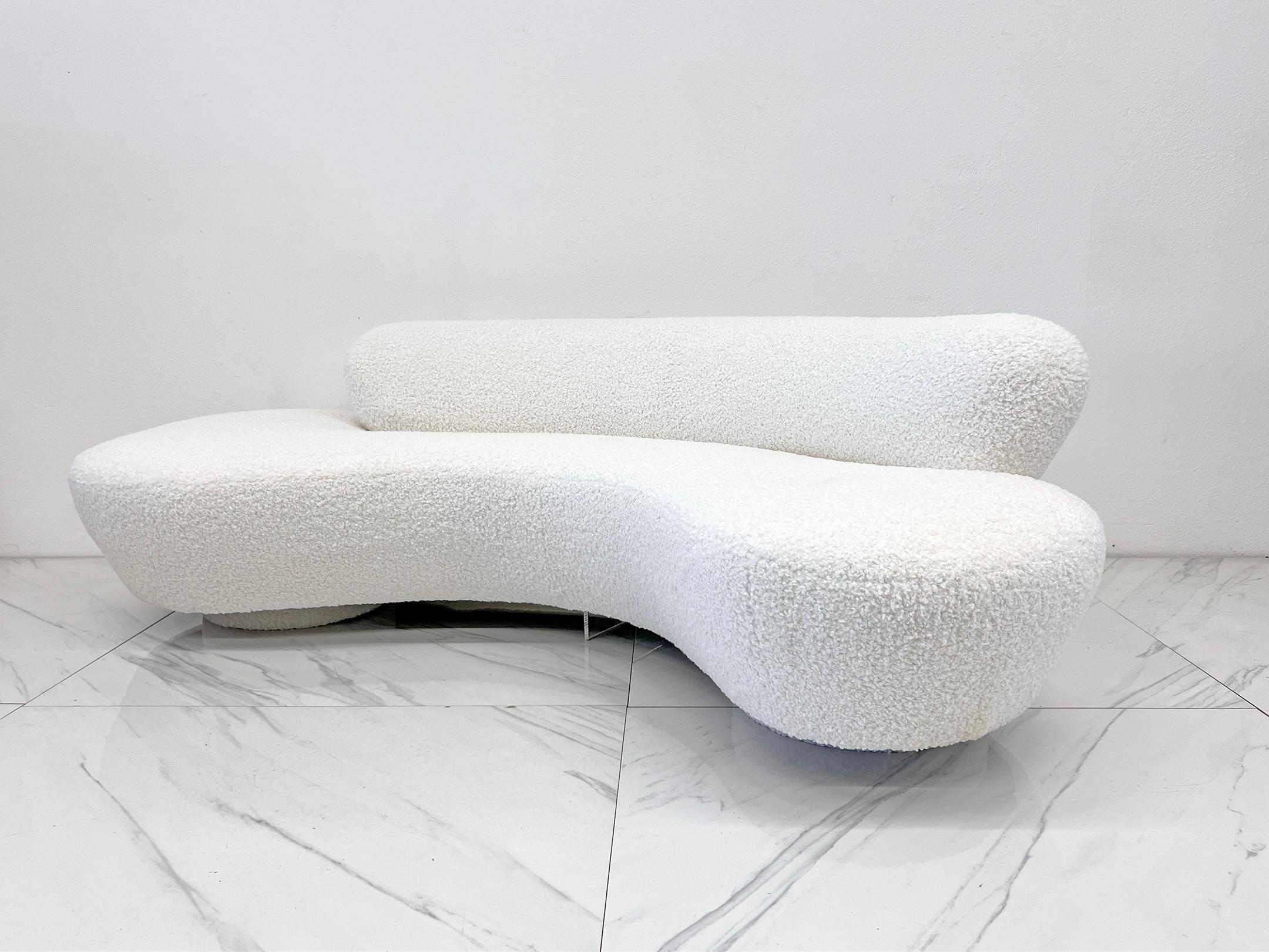 Late 20th Century Vladimir Kagan Serpentine Cloud Sofa for Directional in Heavy Boucle For Sale