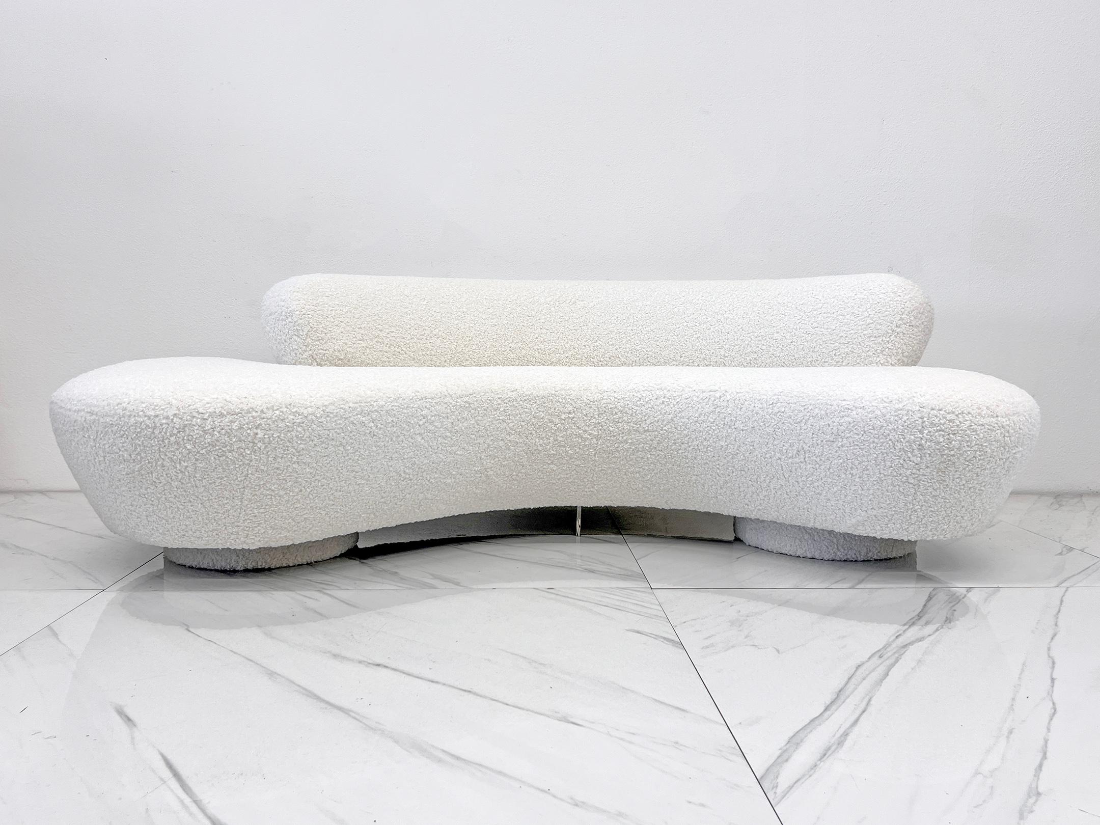 Vladimir Kagan Serpentine Cloud Sofa for Directional in Heavy Boucle For Sale 1