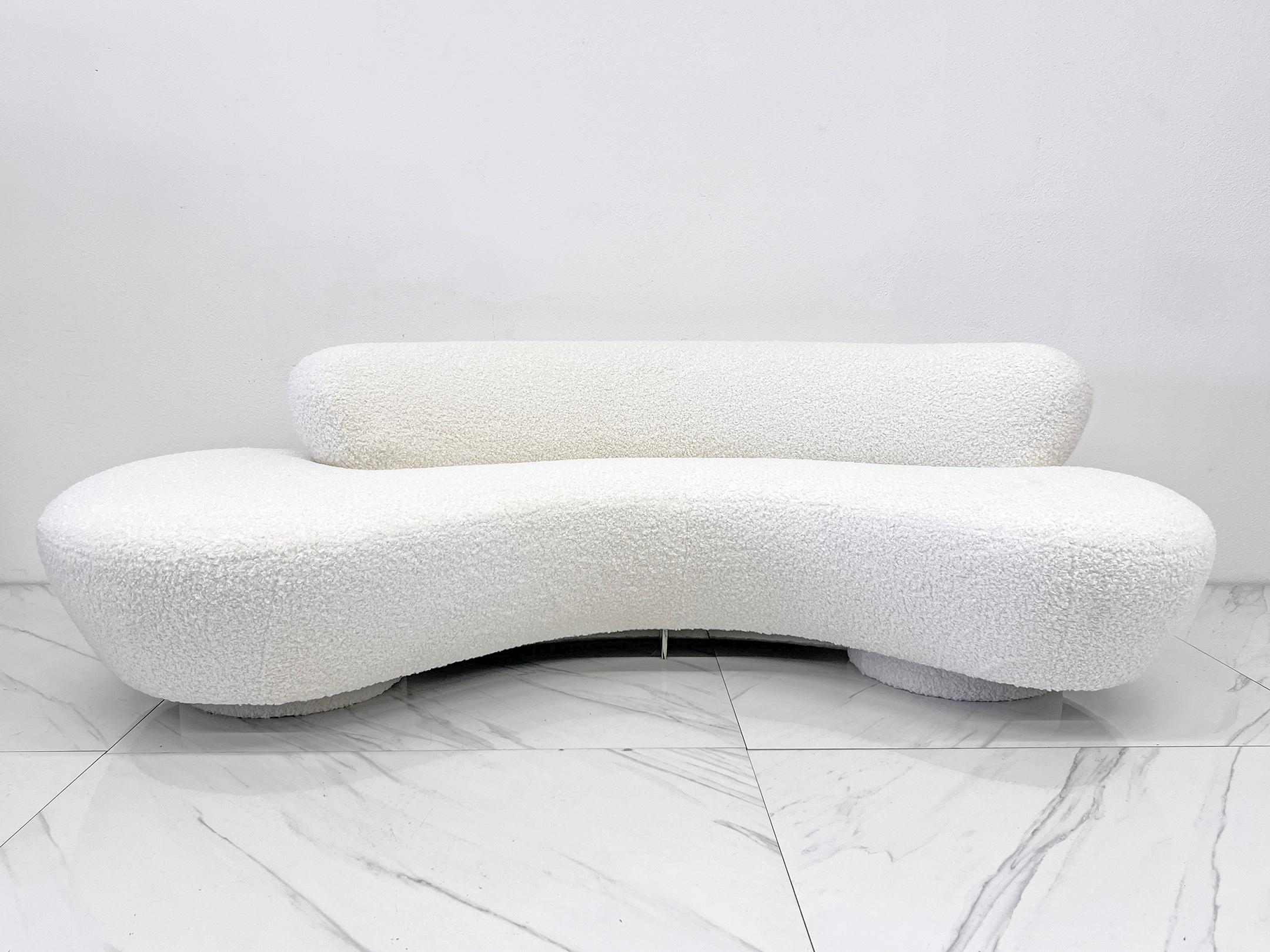 Vladimir Kagan Serpentine Cloud Sofa for Directional in Heavy Boucle For Sale 2