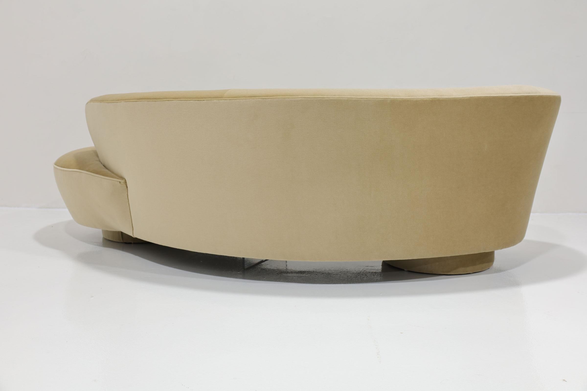 20th Century Vladimir Kagan Serpentine Cloud Sofa in Holly Hunt Mohair For Sale