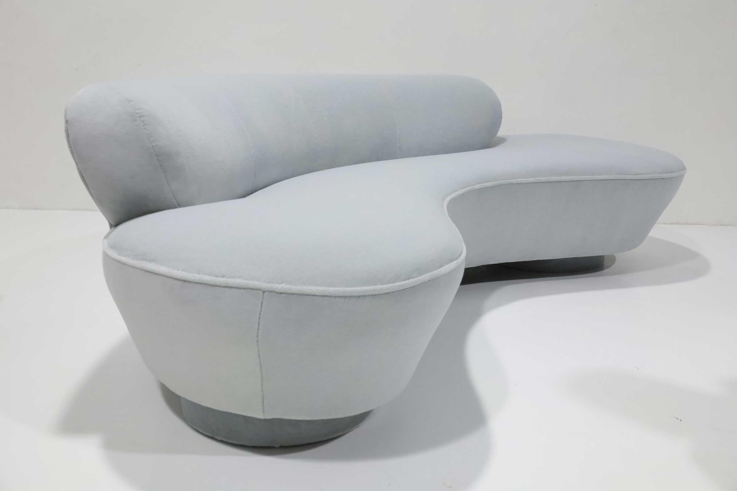 Mid-Century moderno Divano a forma di nuvola serpentina Vladimir Kagan in mohair in vendita