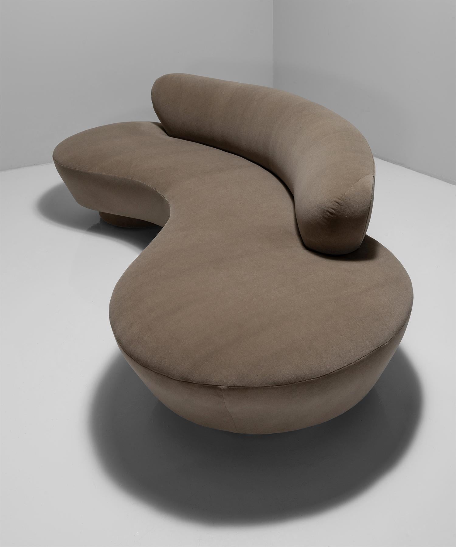 Modern Vladimir Kagan Serpentine Sofa, America, 21st Century