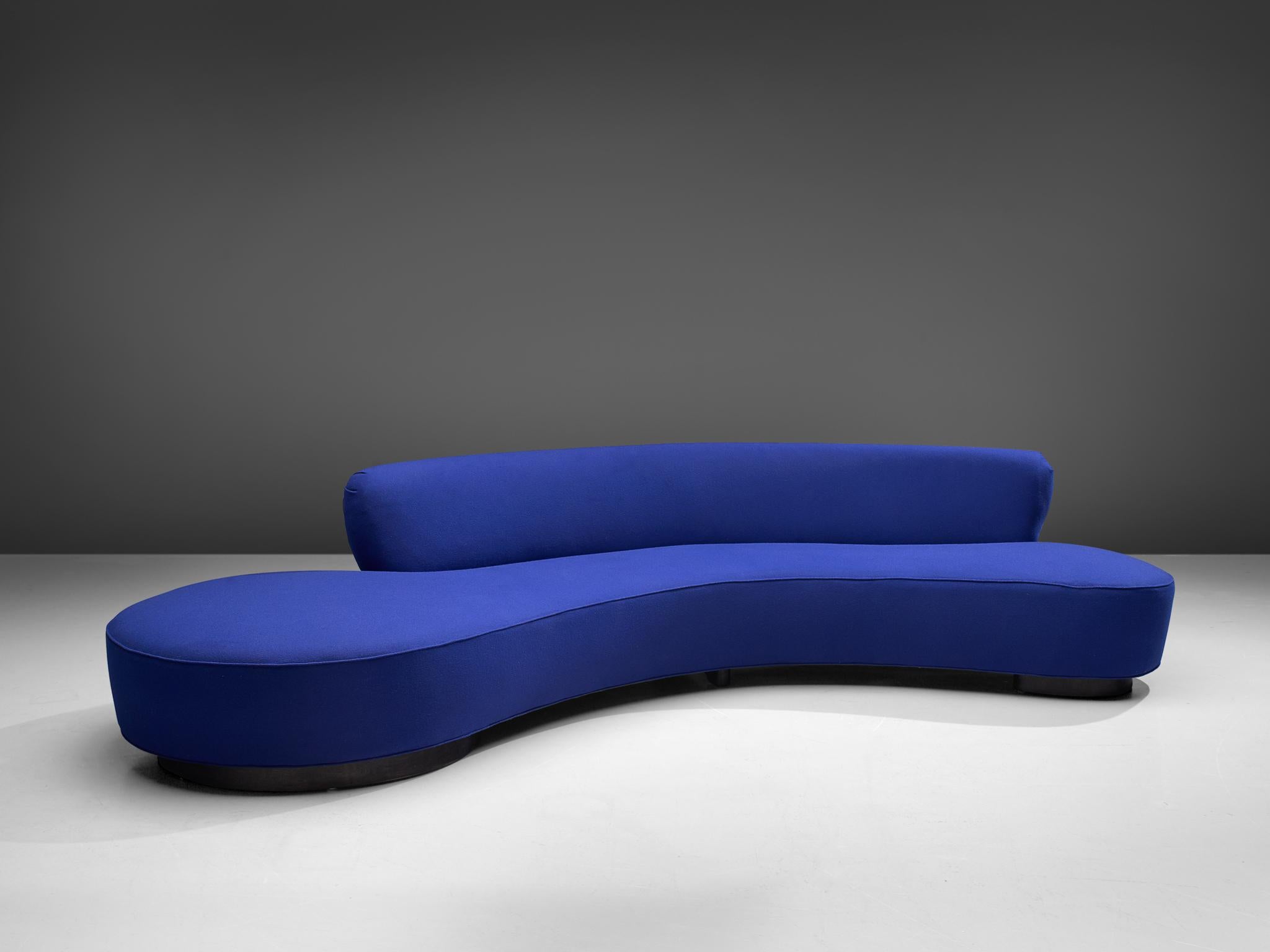 Mid-Century Modern Vladimir Kagan, 'Serpentine' Sofa, Blue Fabric and Wood, Usa, Design, 1950s
