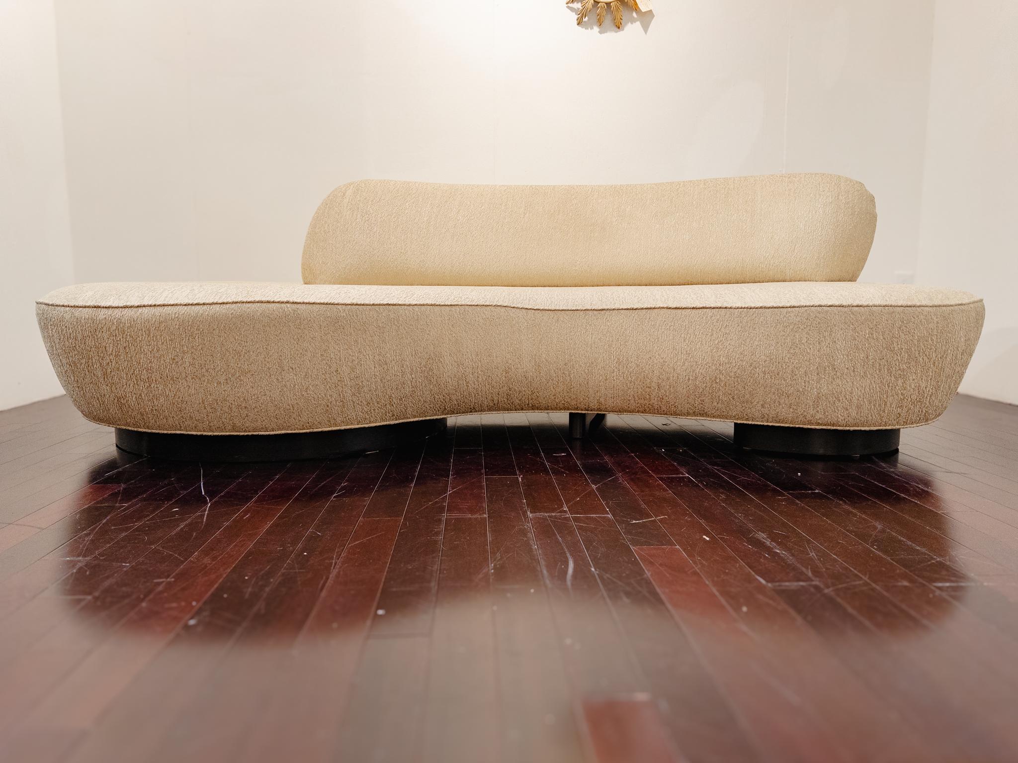 Mid-Century Modern Vladimir Kagan Serpentine Sofa For Sale
