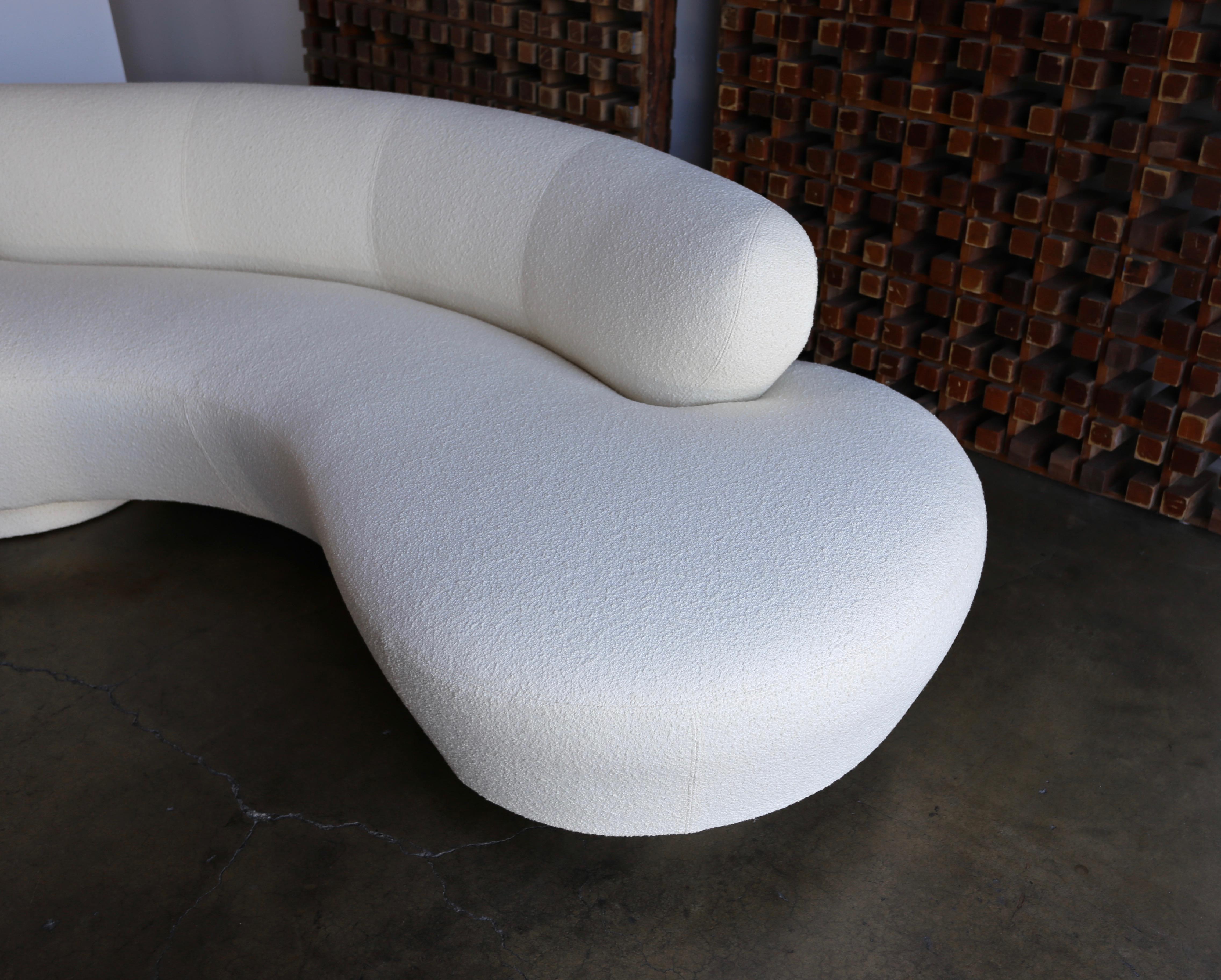 vladimir kagan curved sofa