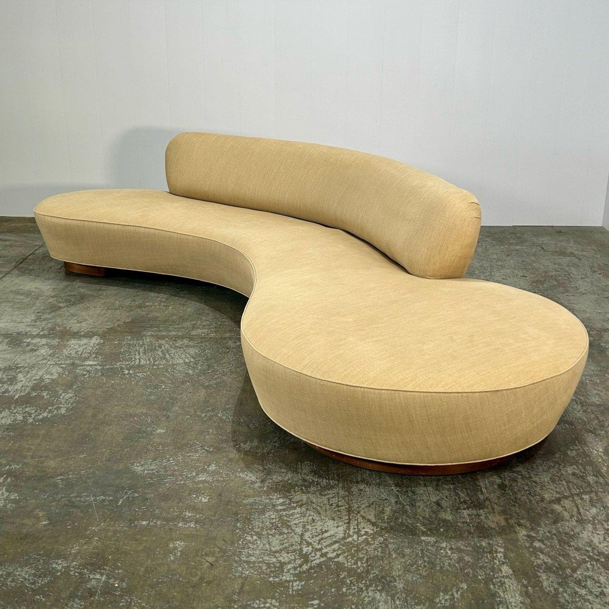 Contemporary Vladimir Kagan Serpentine Sofa For Sale
