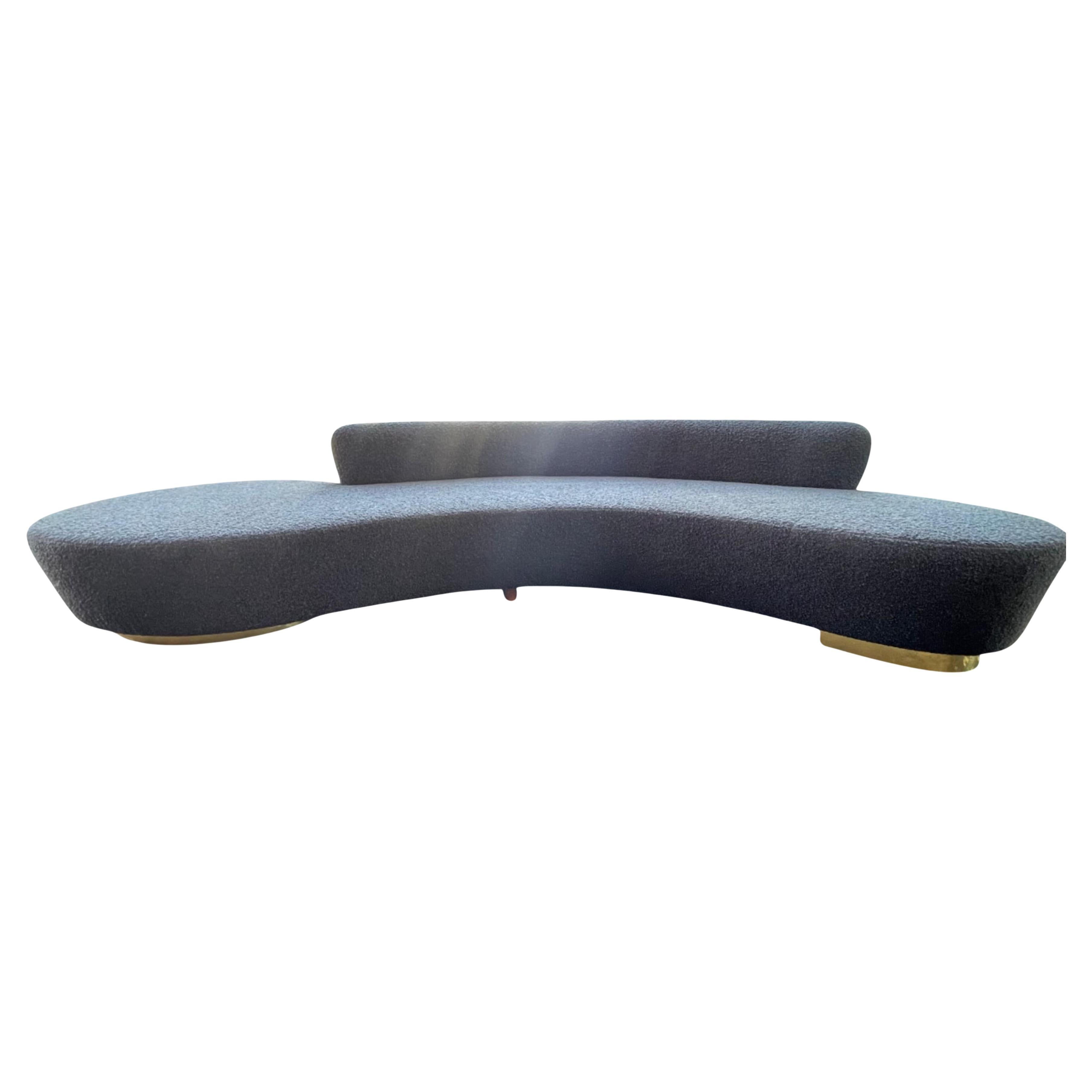 Vladimir Kagan Serpentine Sofa in Charcoal Black Fabric, U.S.A. 1970's. im Angebot