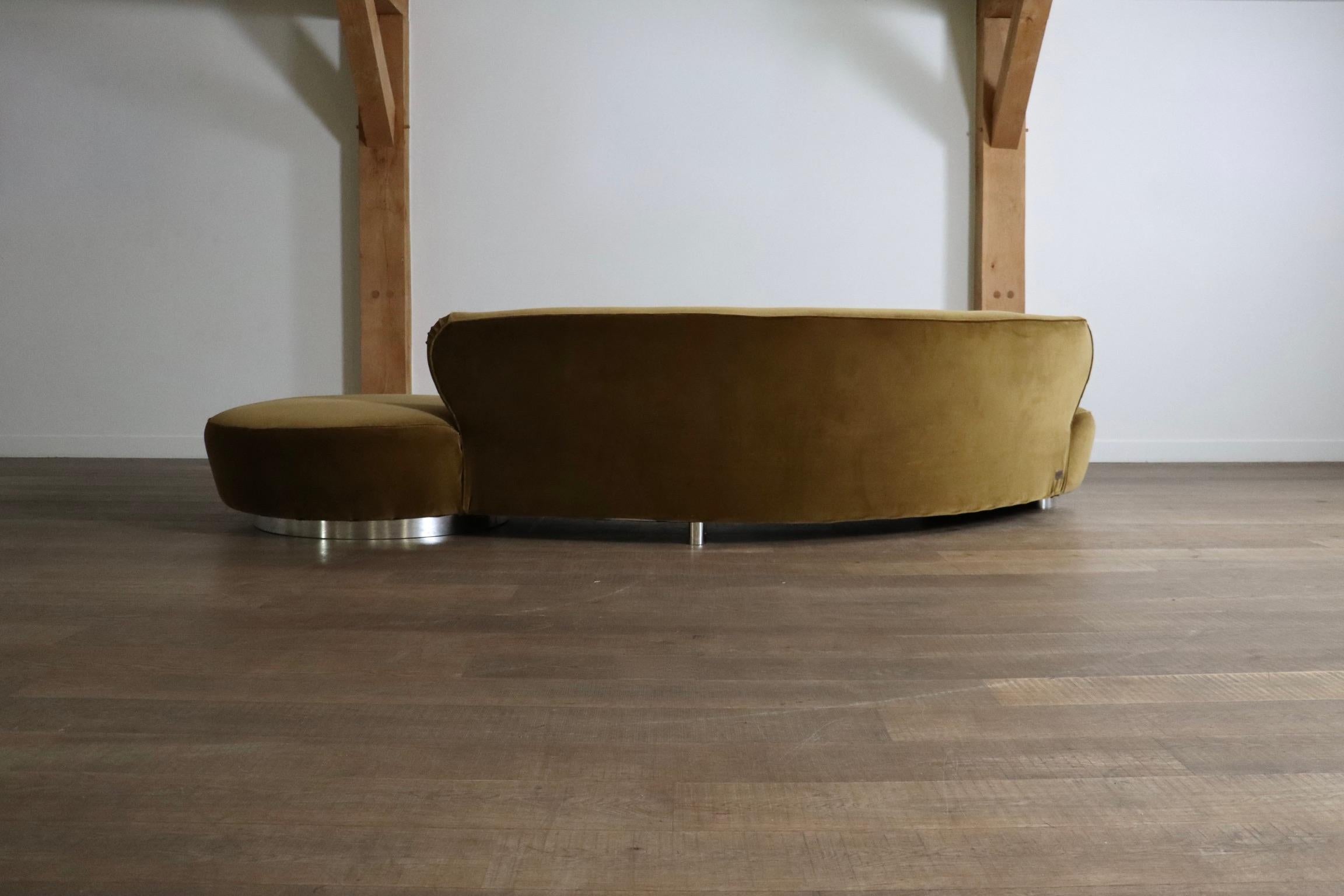 Canapé serpentin en velours de Vladimir Kagan pour Directional USA 1999 en vente 9