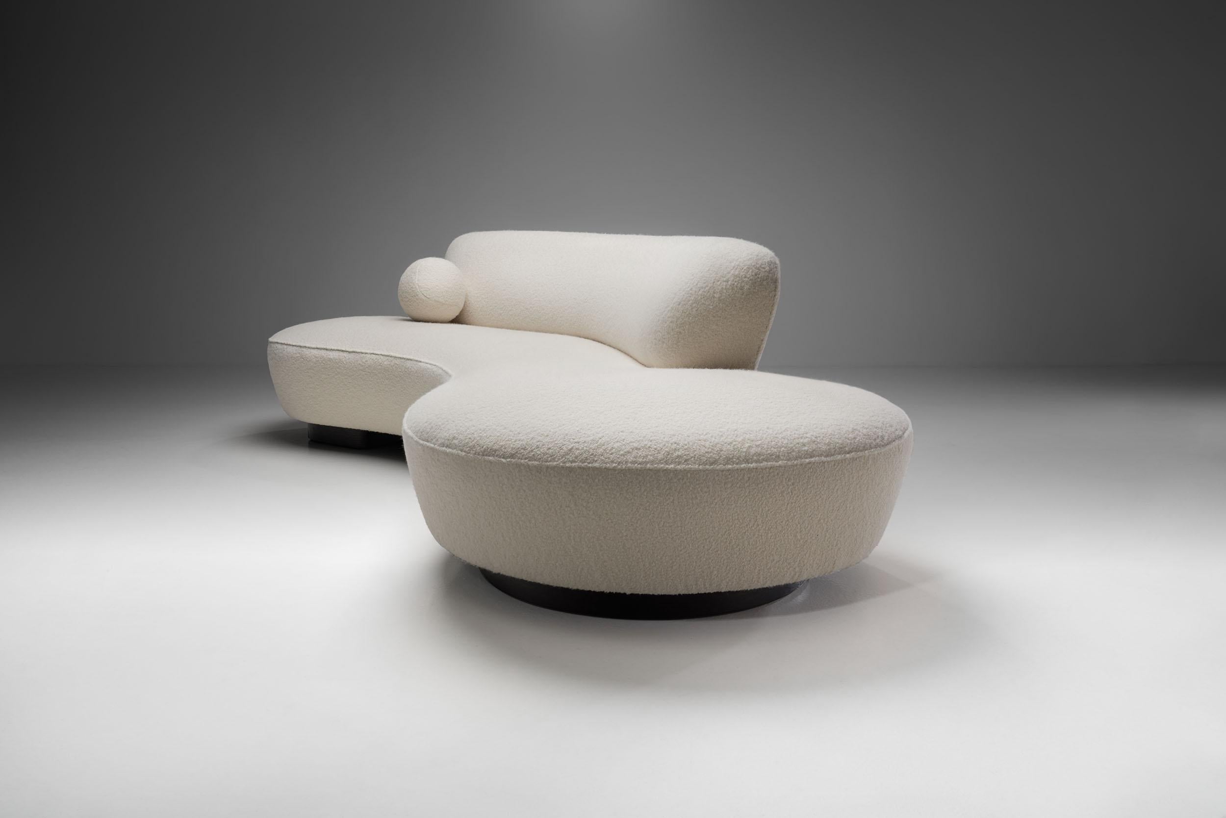 Mid-Century Modern Vladimir Kagan “Serpentine” Sofa, United States 1950s