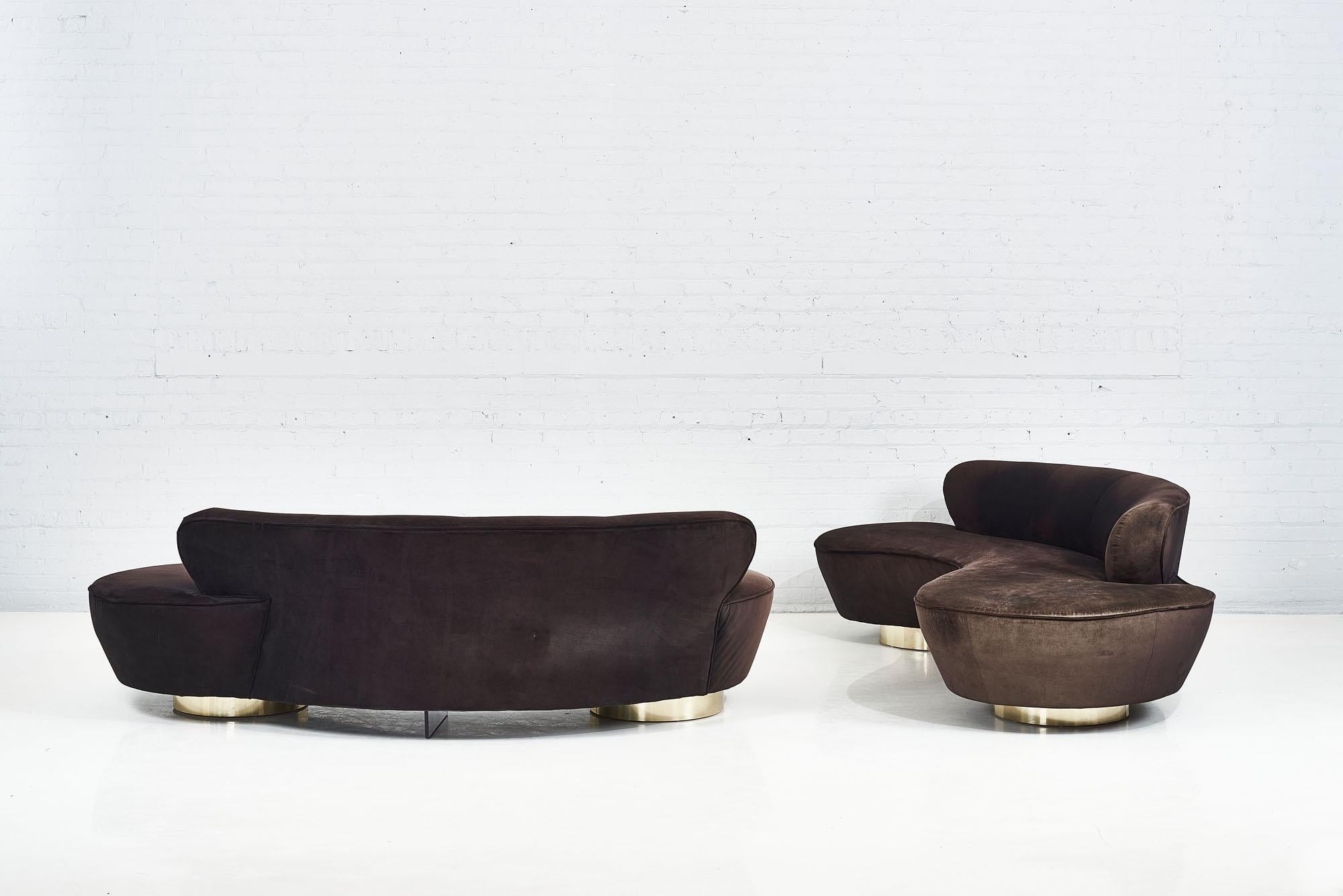 Vladimir Kagan Serpentine Sofas on Brass Bases 3