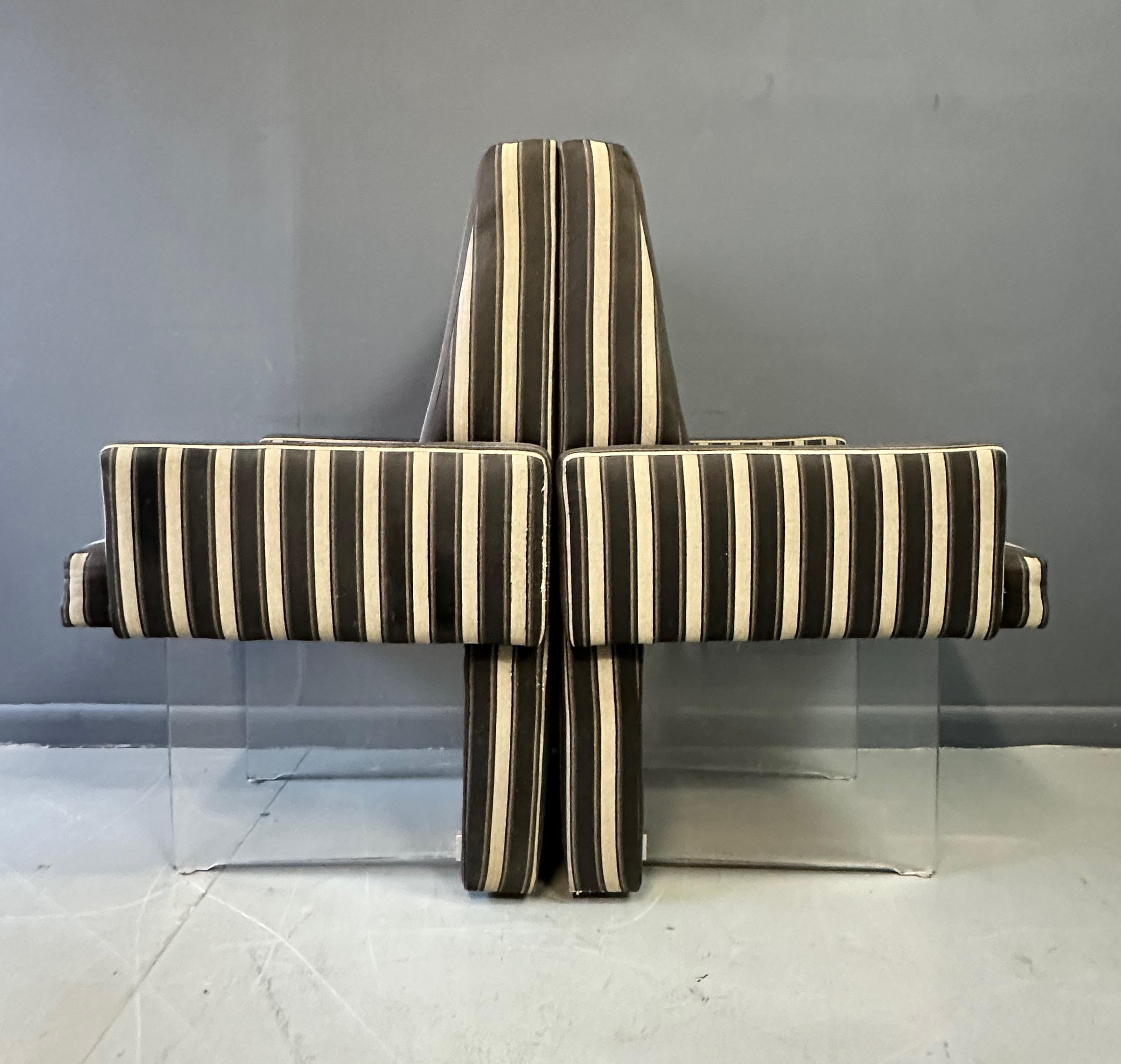 20ième siècle Vladimir Kagan lot de 6 chaises de salle à manger clos, 2 bras et 4 chaises d'appoint mi-siècle en vente