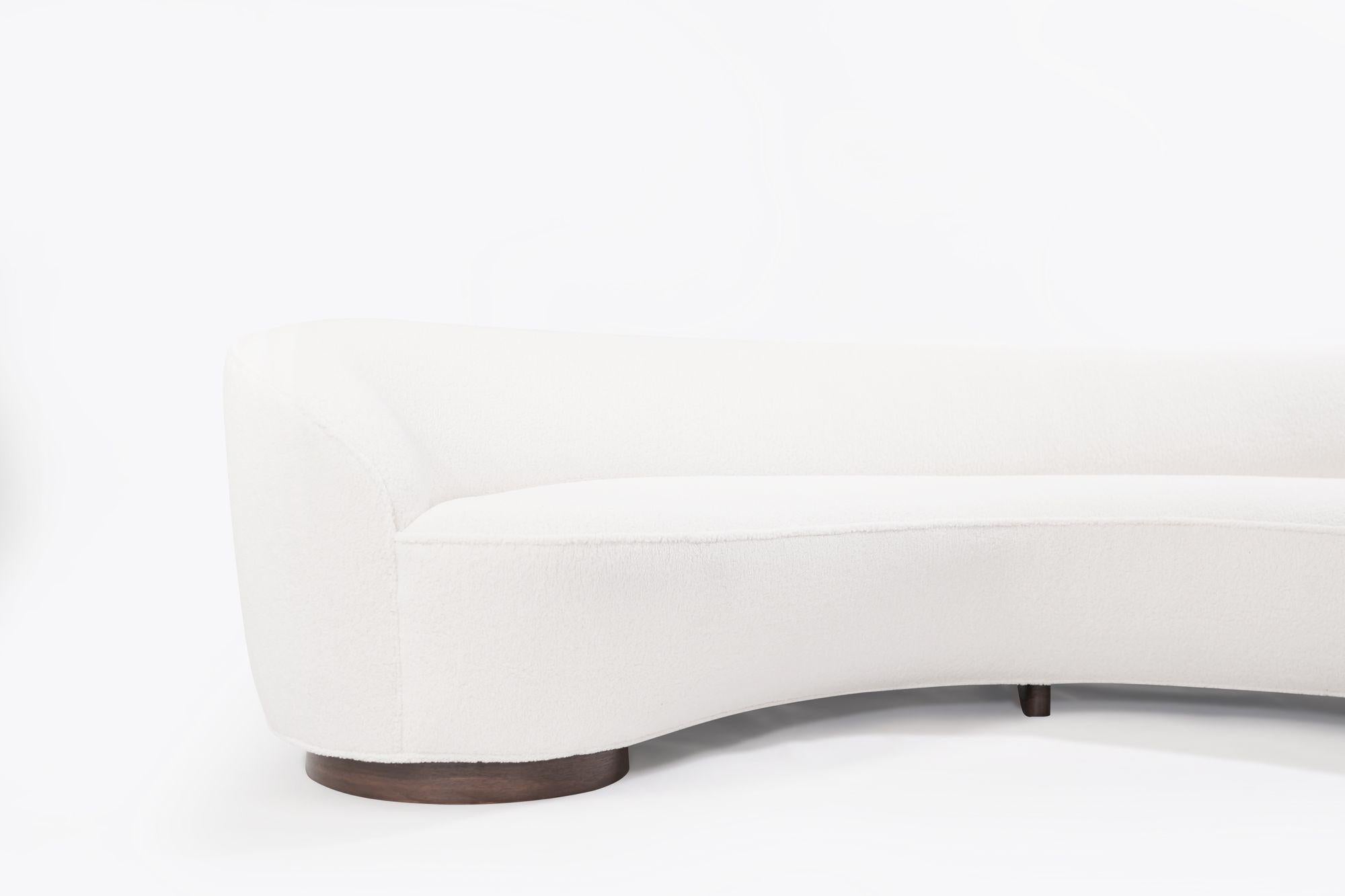 Vladimir Kagan 'Sloane' Sofa in Wool, Model 7550 For Sale 1