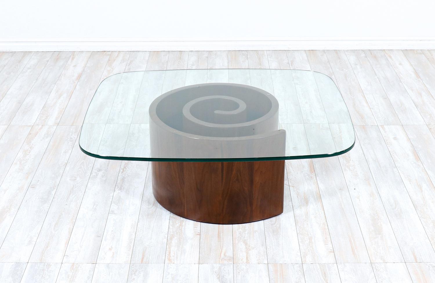 gary the snail side table