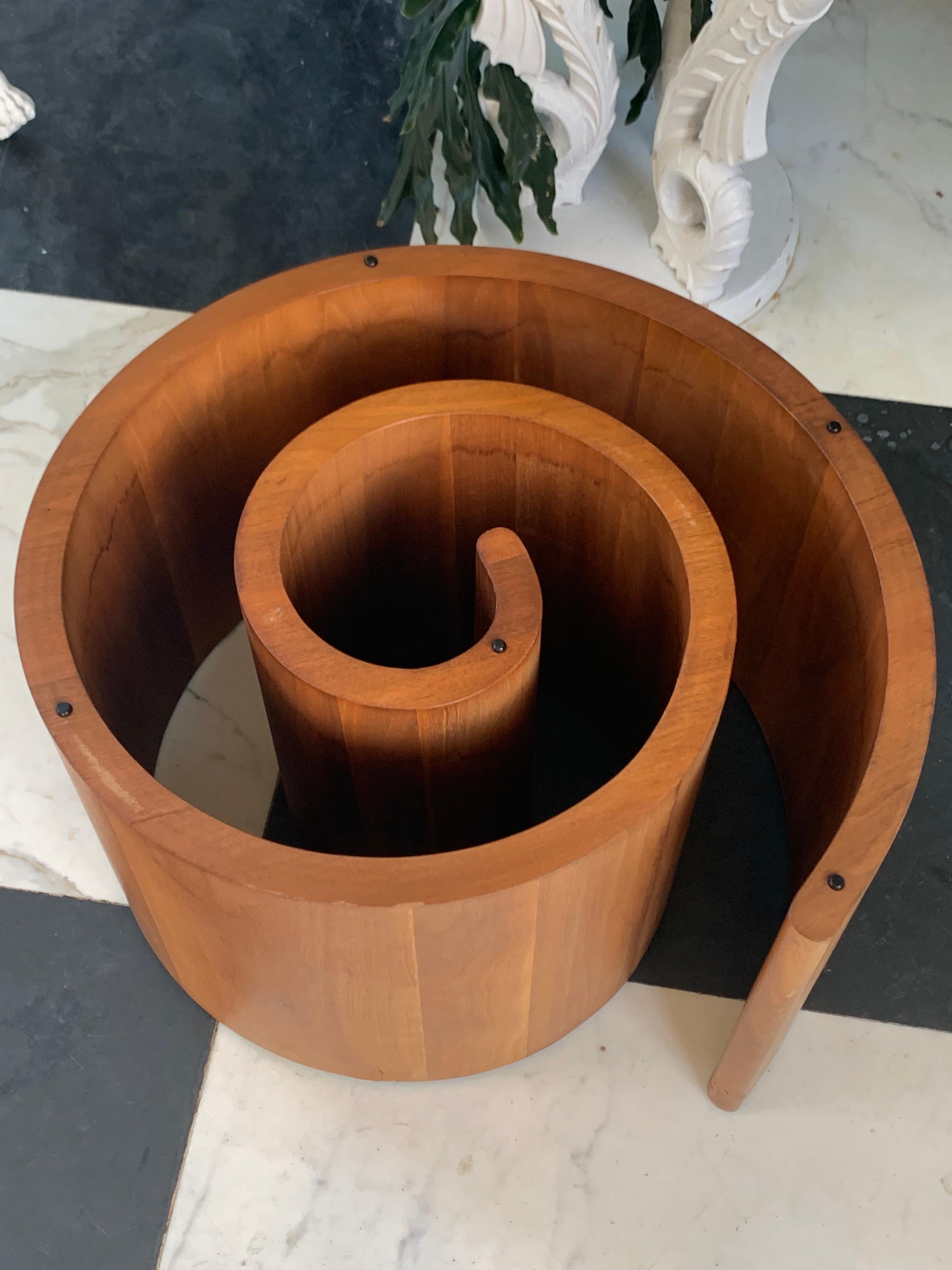 Mid-Century Modern Vladimir Kagan Snail Table For Sale